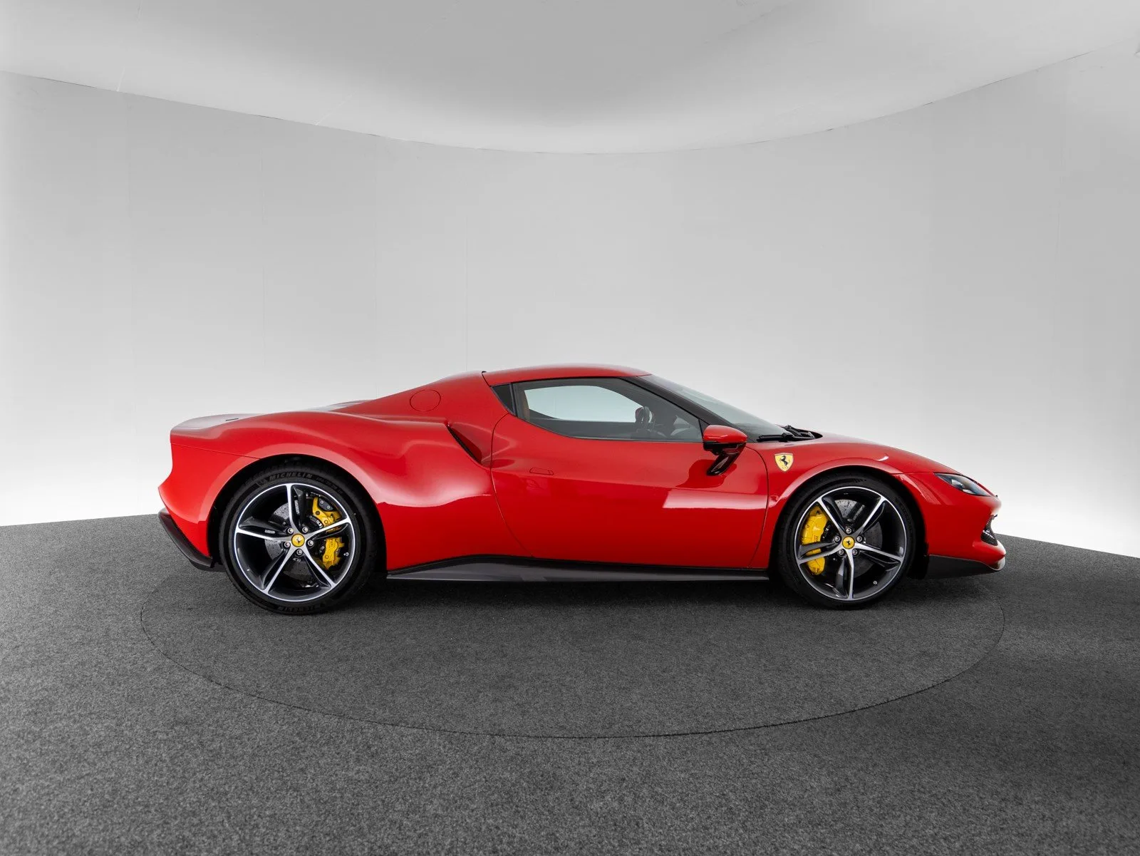 2023 Ferrari 296 GTB, 8/30