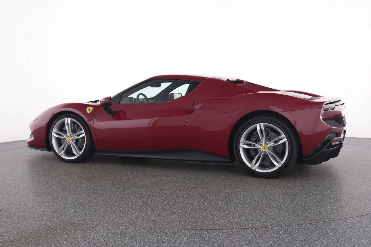 2023 Ferrari 296 GTB, 5/28