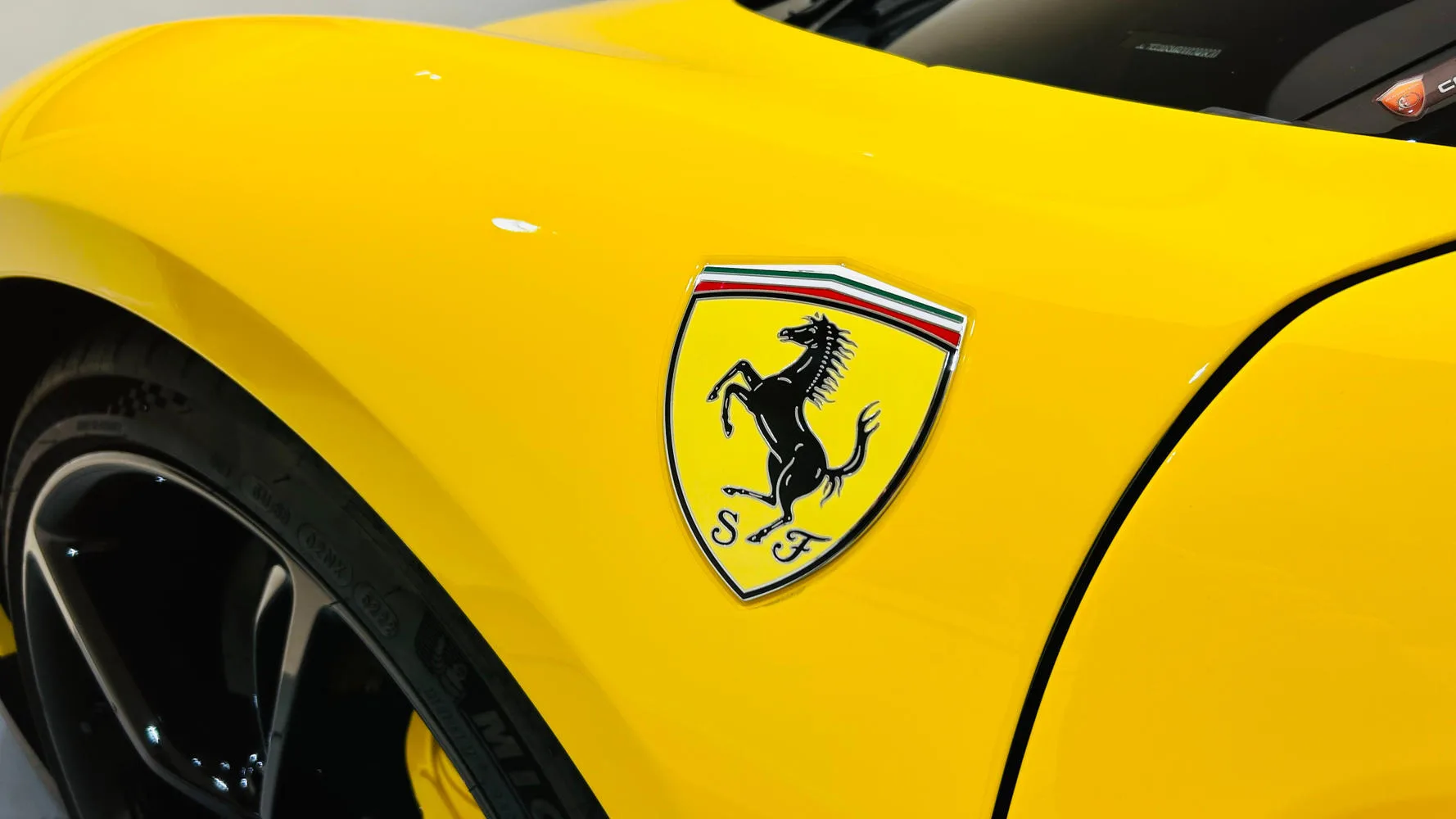 2023 Ferrari 296 GTB, 9/30