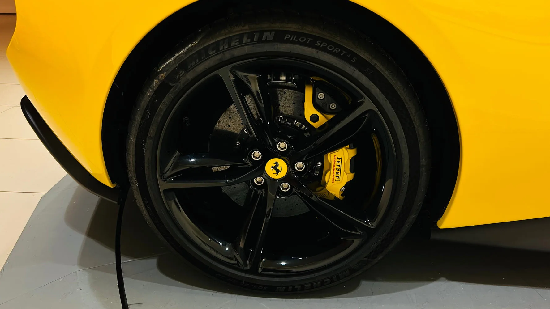 2023 Ferrari 296 GTB, 12/30