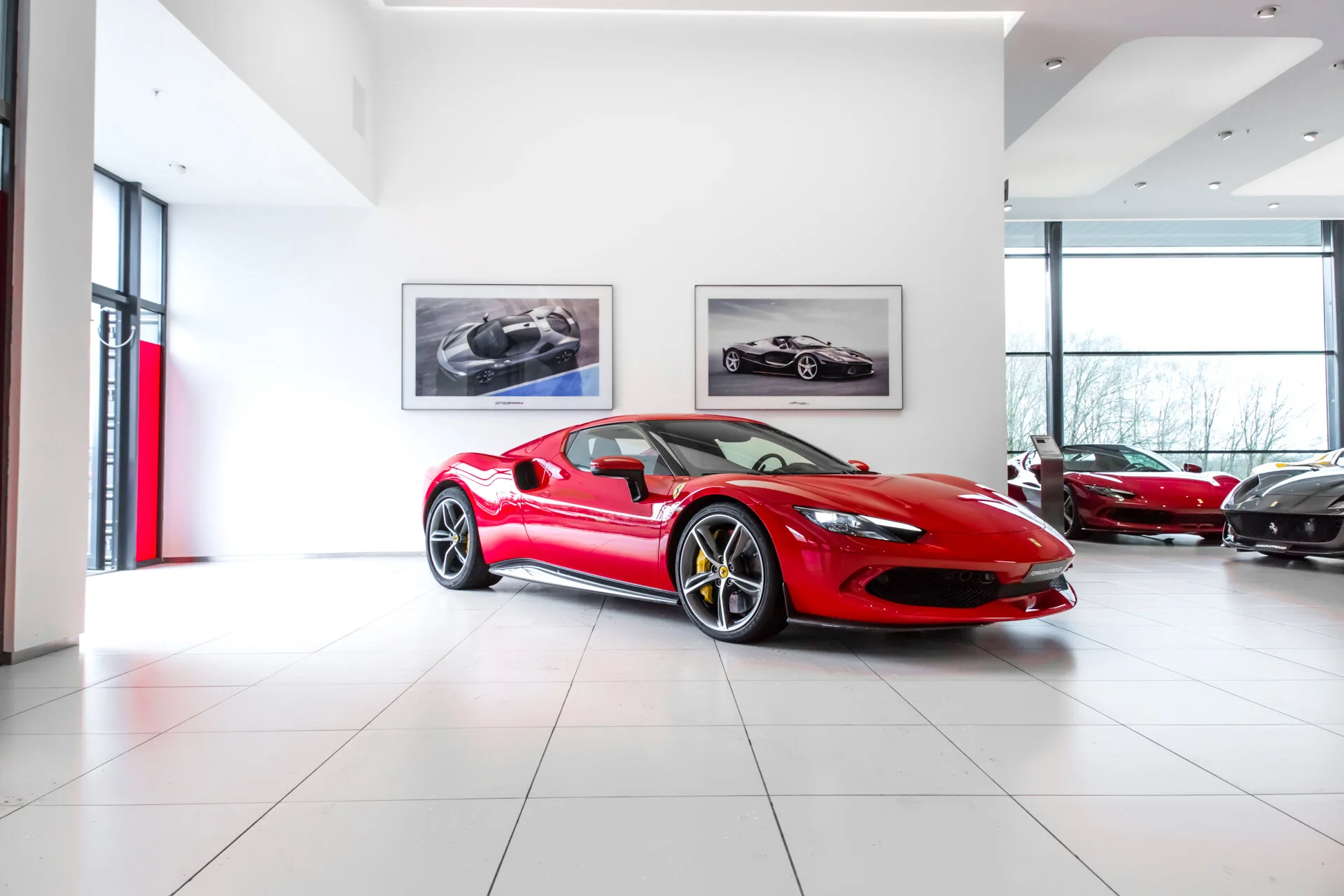 2023 Ferrari 296 GTB angeboten von einem Fachhändler in Hengelo, Niederlande, Hauptfoto