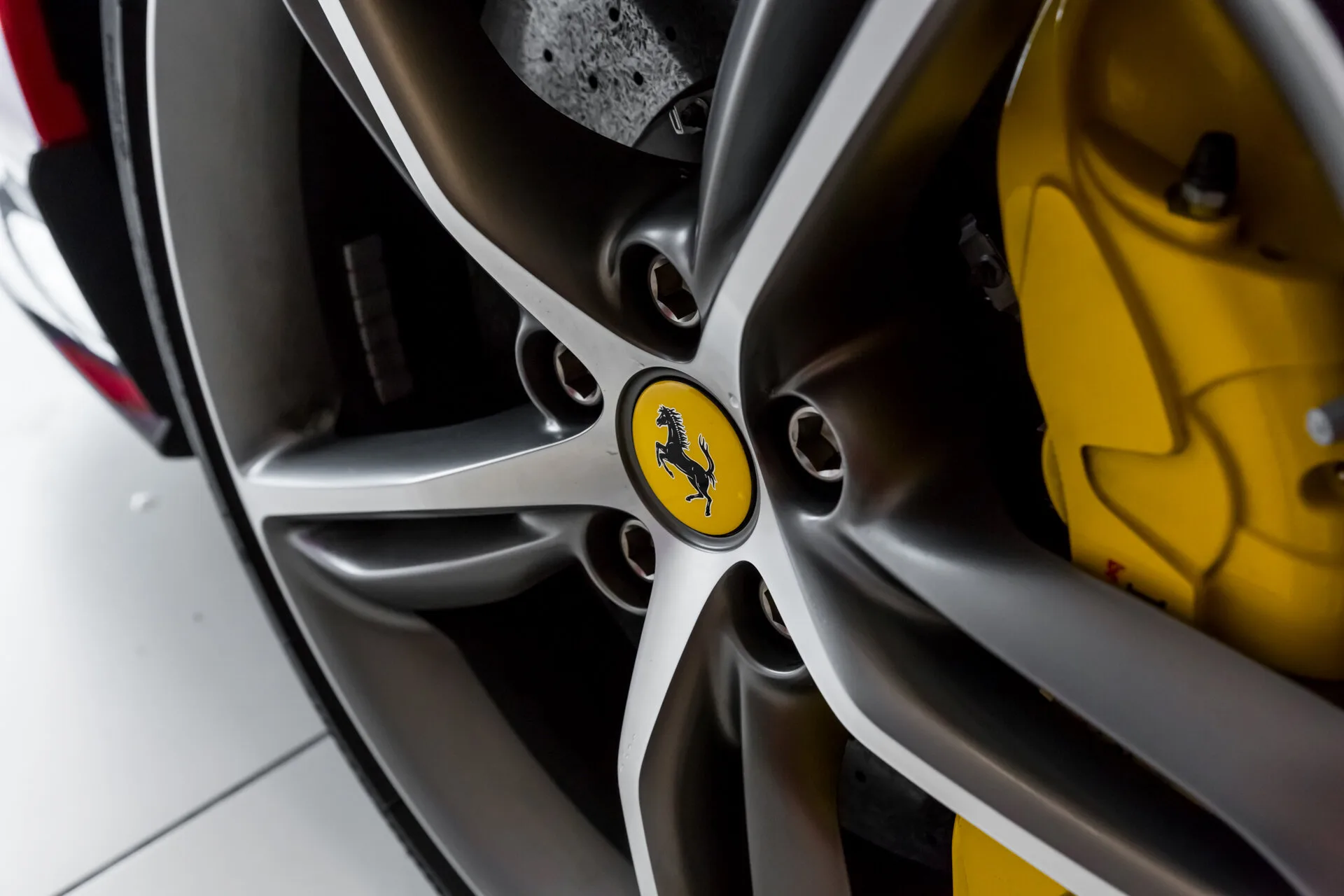 2023 Ferrari 296 GTB, 19/29