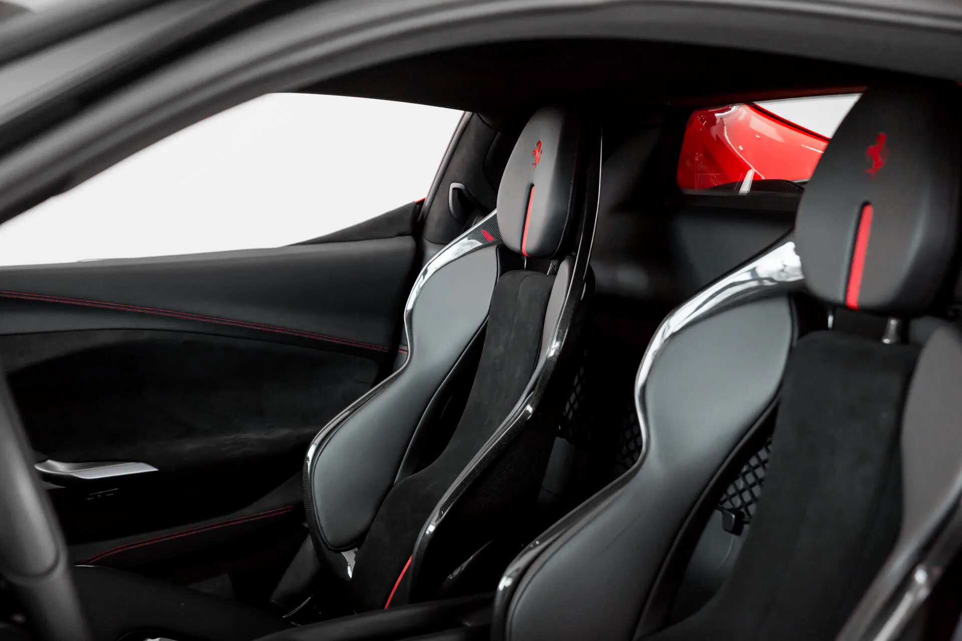 2023 Ferrari 296 GTB, 24/29