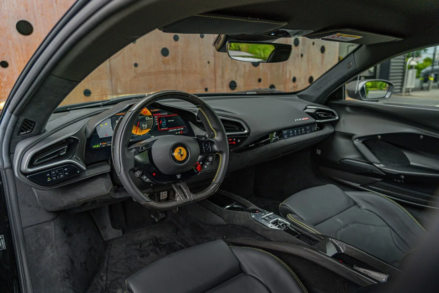 2023 Ferrari 296 GTB proposée par un spécialiste de la supercar à Gronau, Allemagne, photo 16 sur 25