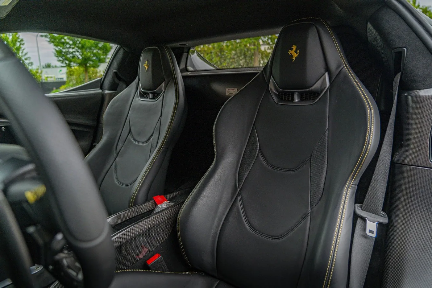 2023 Ferrari 296 GTB proposée par un spécialiste de la supercar à Gronau, Allemagne, photo 23 sur 25