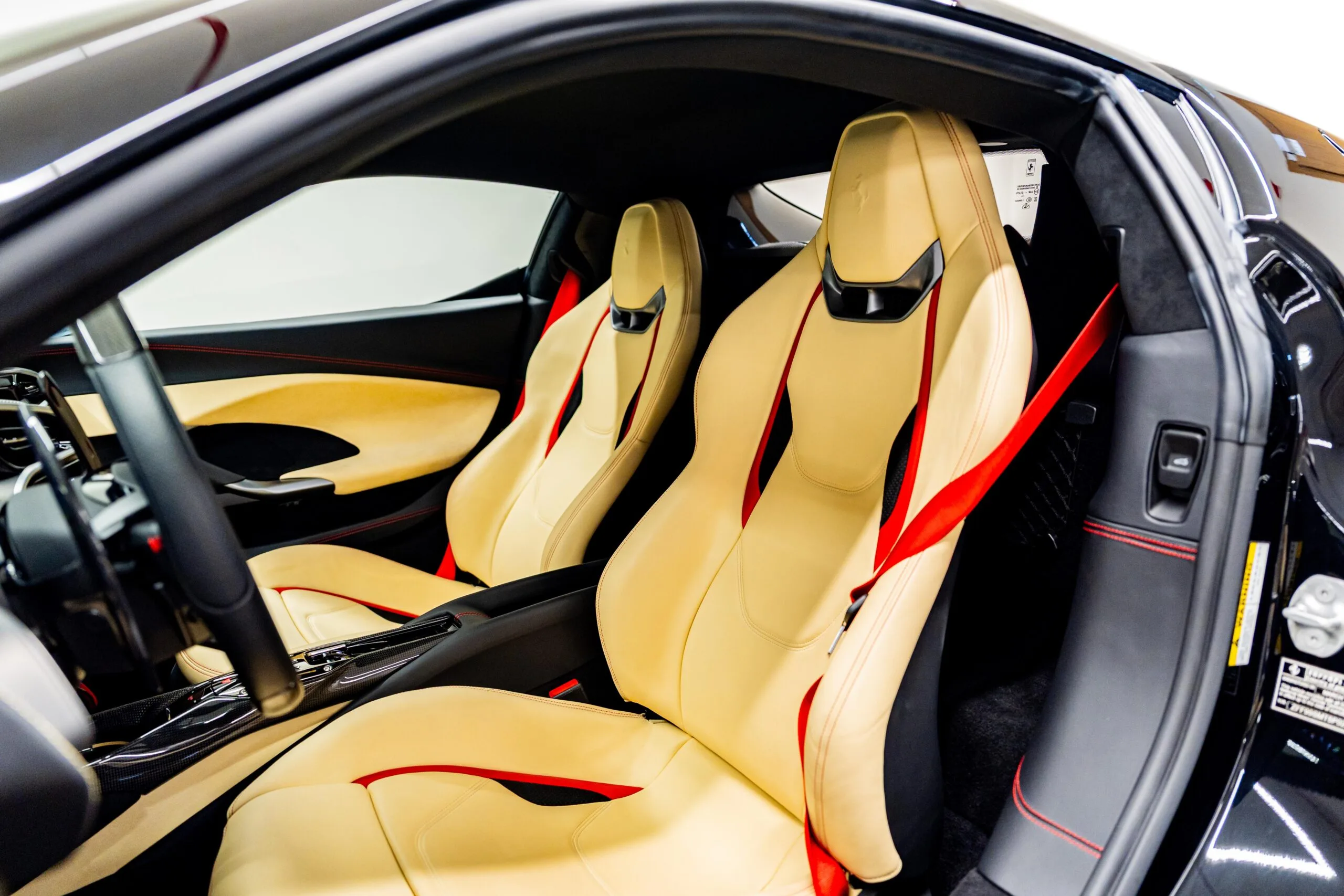 2023 Ferrari 296 GTB, 19/20