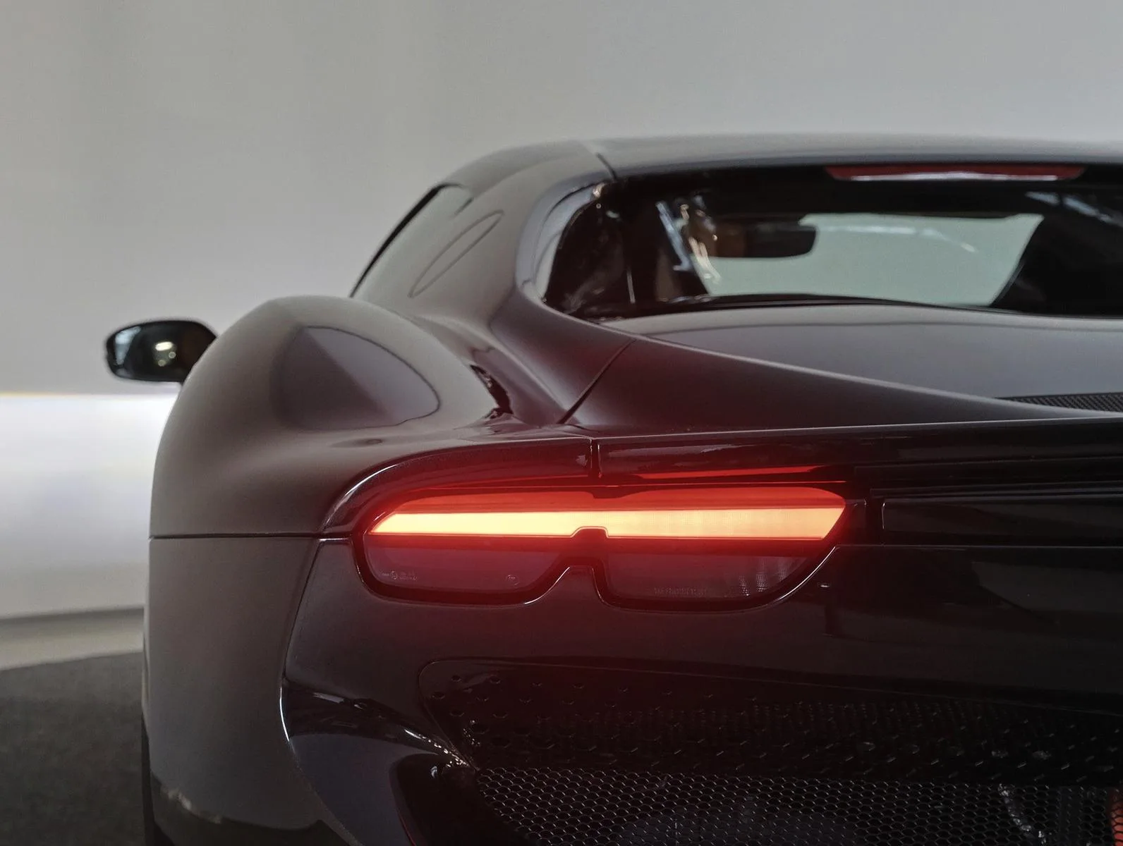 2023 Ferrari 296 GTB, 10/27
