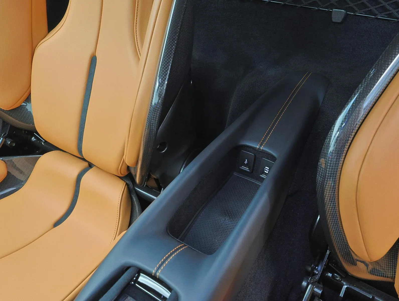 2023 Ferrari 296 GTB, 19/27