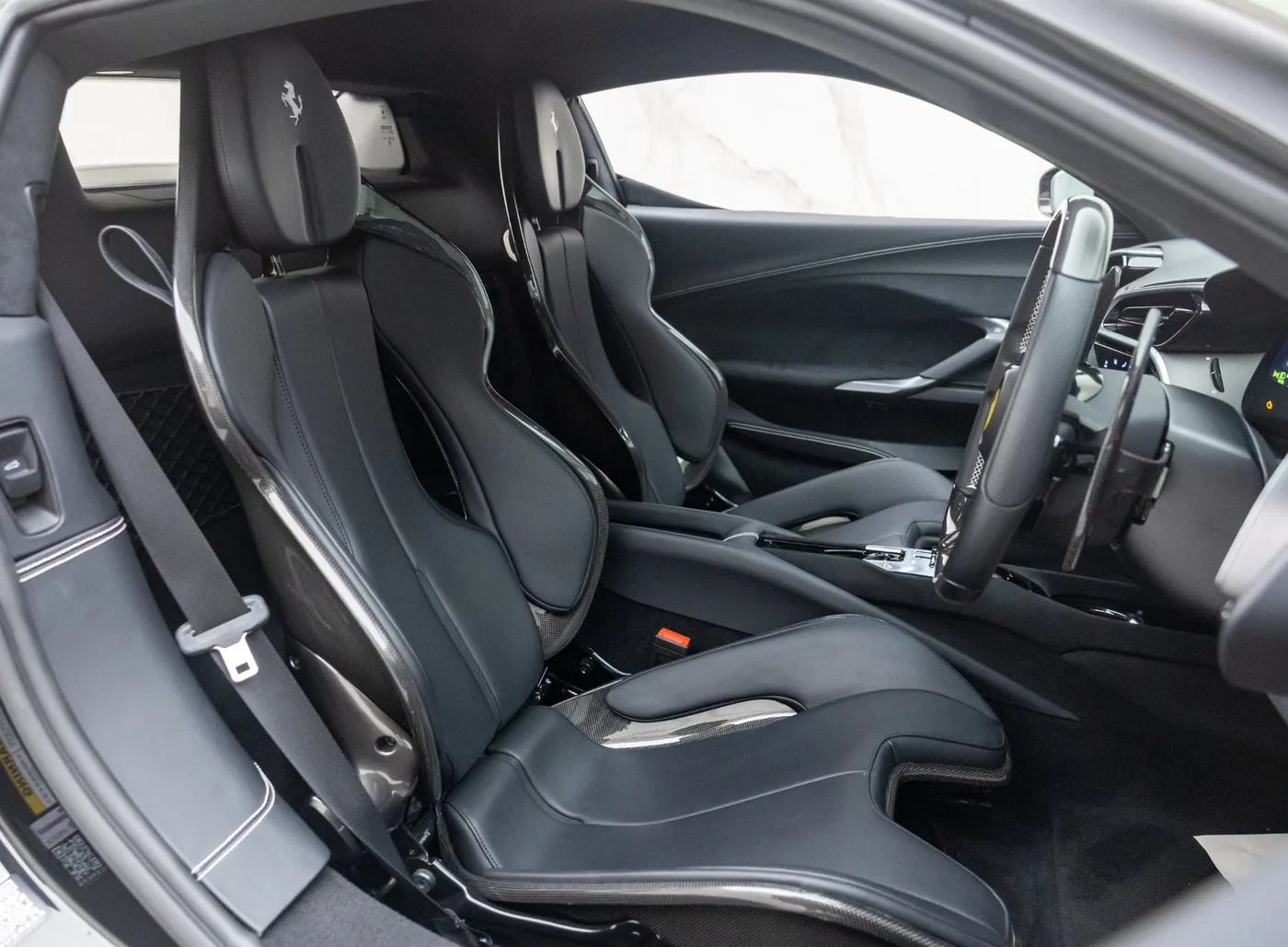 2023 Ferrari 296 GTB angeboten von einem Fachhändler in Banstead, Vereinigtes Königreich, Foto 14 von 15