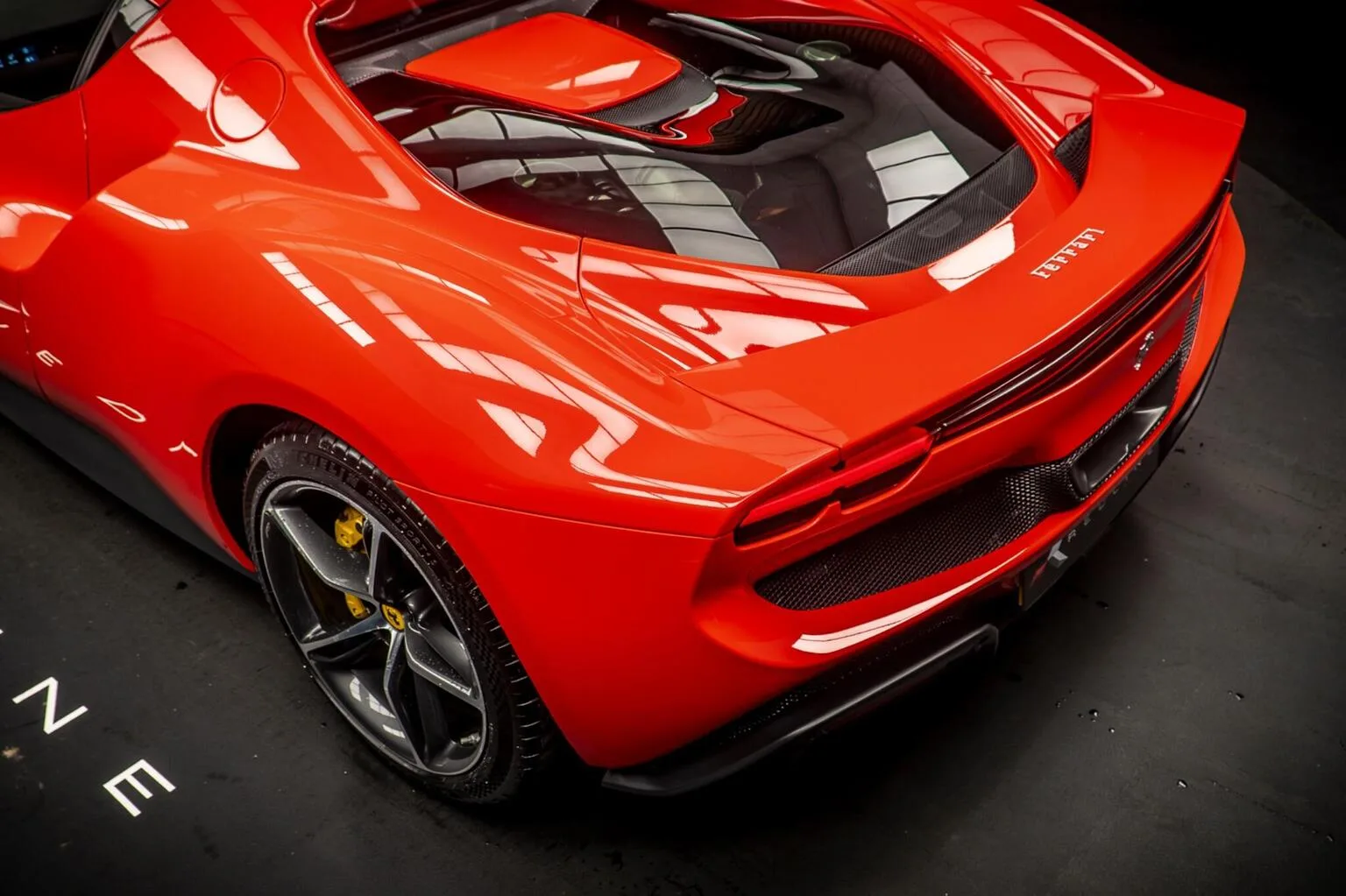 2023 Ferrari 296 GTB, 18/30