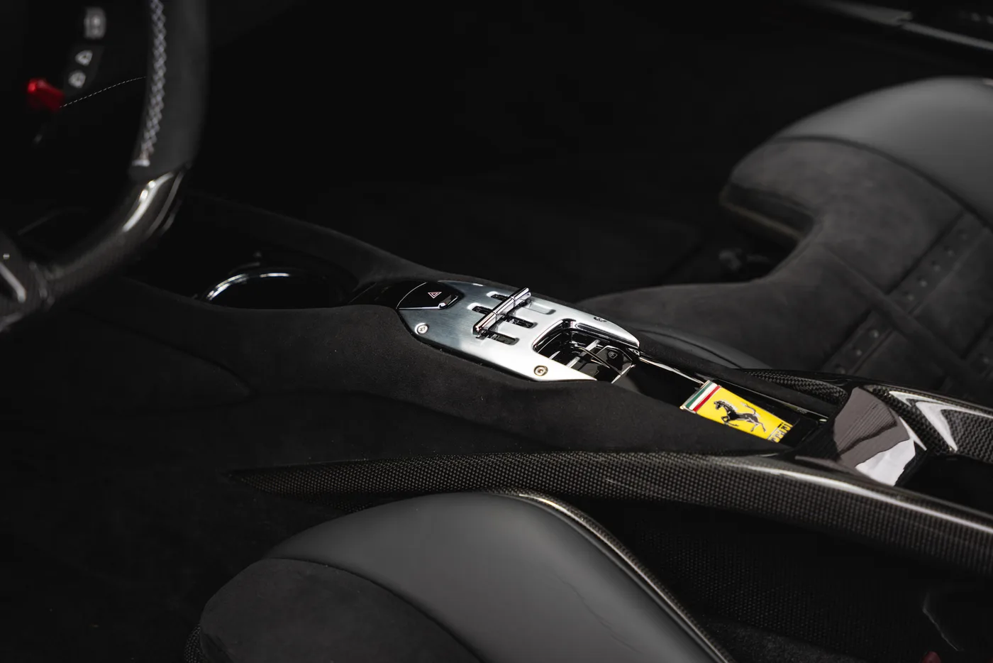 2023 Ferrari 296 GTB proposée par un concessionnaire spécialisé à Vösendorf, Autriche, photo 14 sur 15