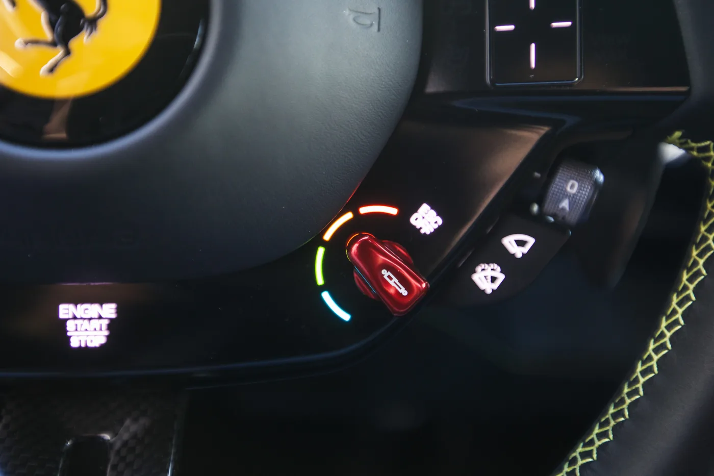 2023 Ferrari 296 GTB proposée par un concessionnaire spécialisé à Vösendorf, Autriche, photo 14 sur 15