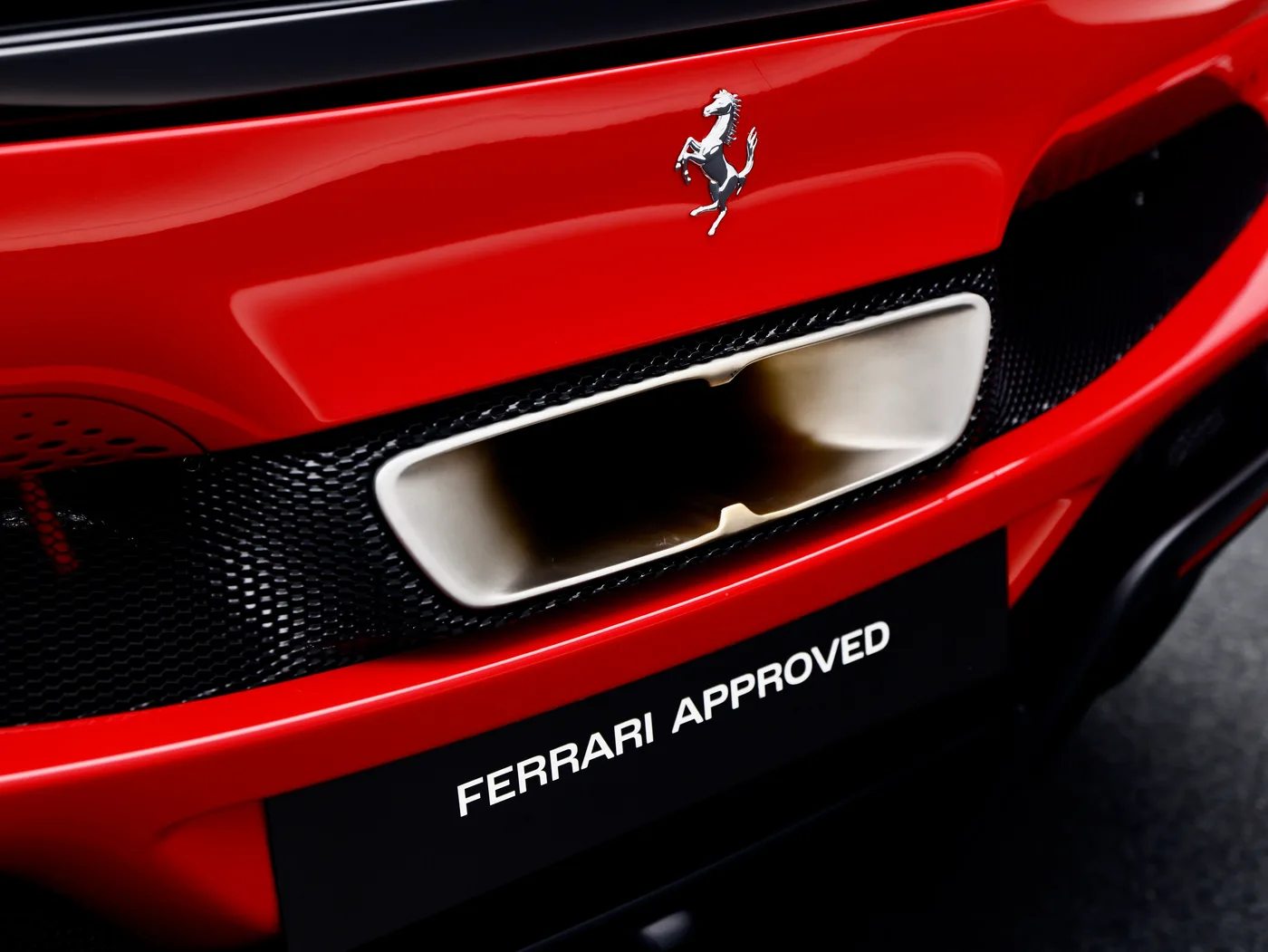 2023 Ferrari 296 GTB offered by a specialist dealer in Frankfurt am Main, Germany, photo 11 of 15