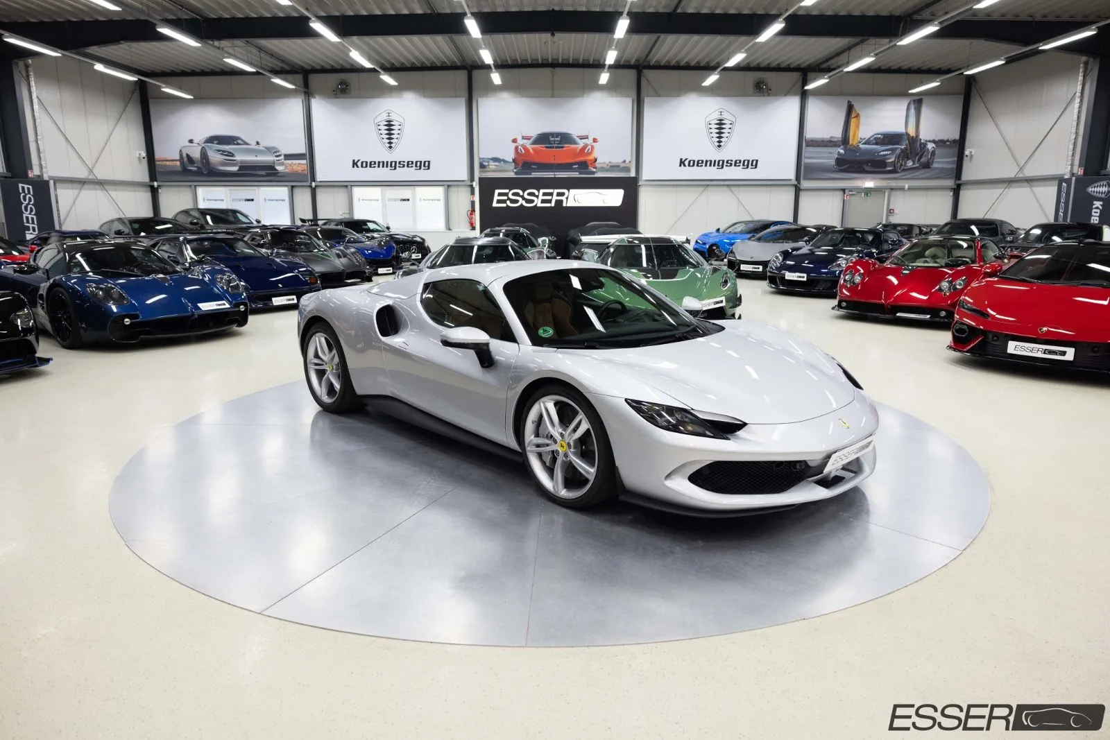 2023 Ferrari 296 GTS angeboten von einem Fachhändler in Alsdorf, Deutschland, Hauptfoto