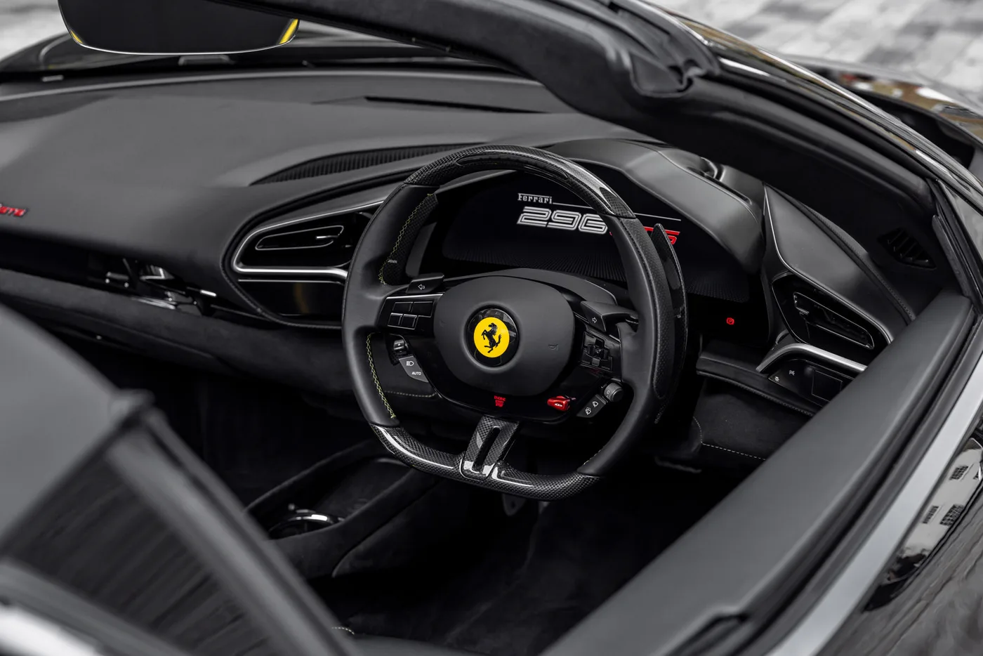 2023 Ferrari 296 GTS angeboten von einer Vertragshändlergruppe in Mayfair, Vereinigtes Königreich, Foto 22 von 25