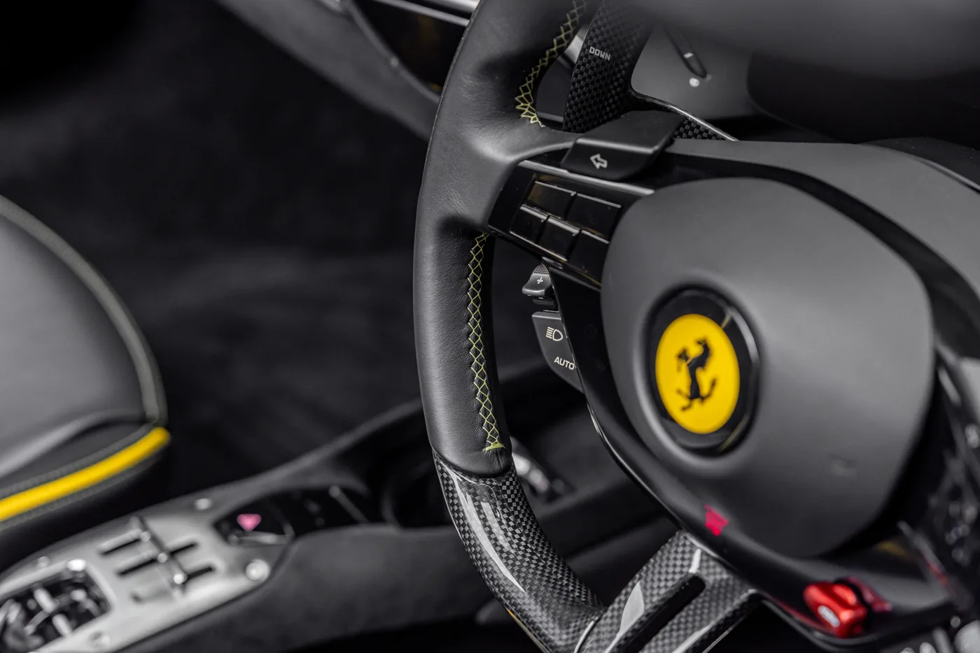 2023 Ferrari 296 GTS angeboten von einer Vertragshändlergruppe in Mayfair, Vereinigtes Königreich, Foto 23 von 25