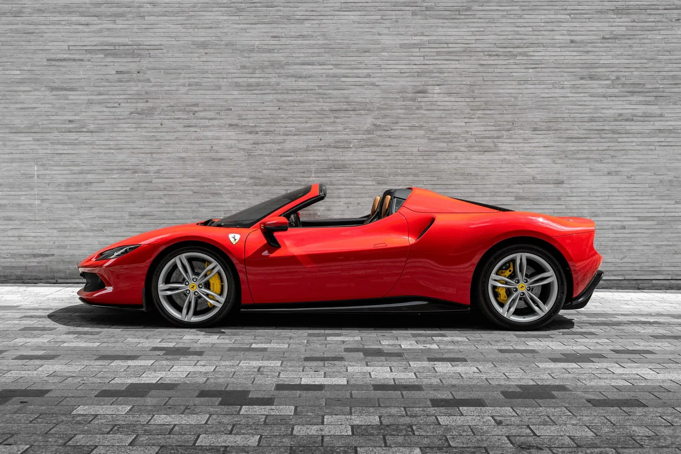 2023 Ferrari 296 GTS angeboten von einer Vertragshändlergruppe in Mayfair, Vereinigtes Königreich, Foto 2 von 25