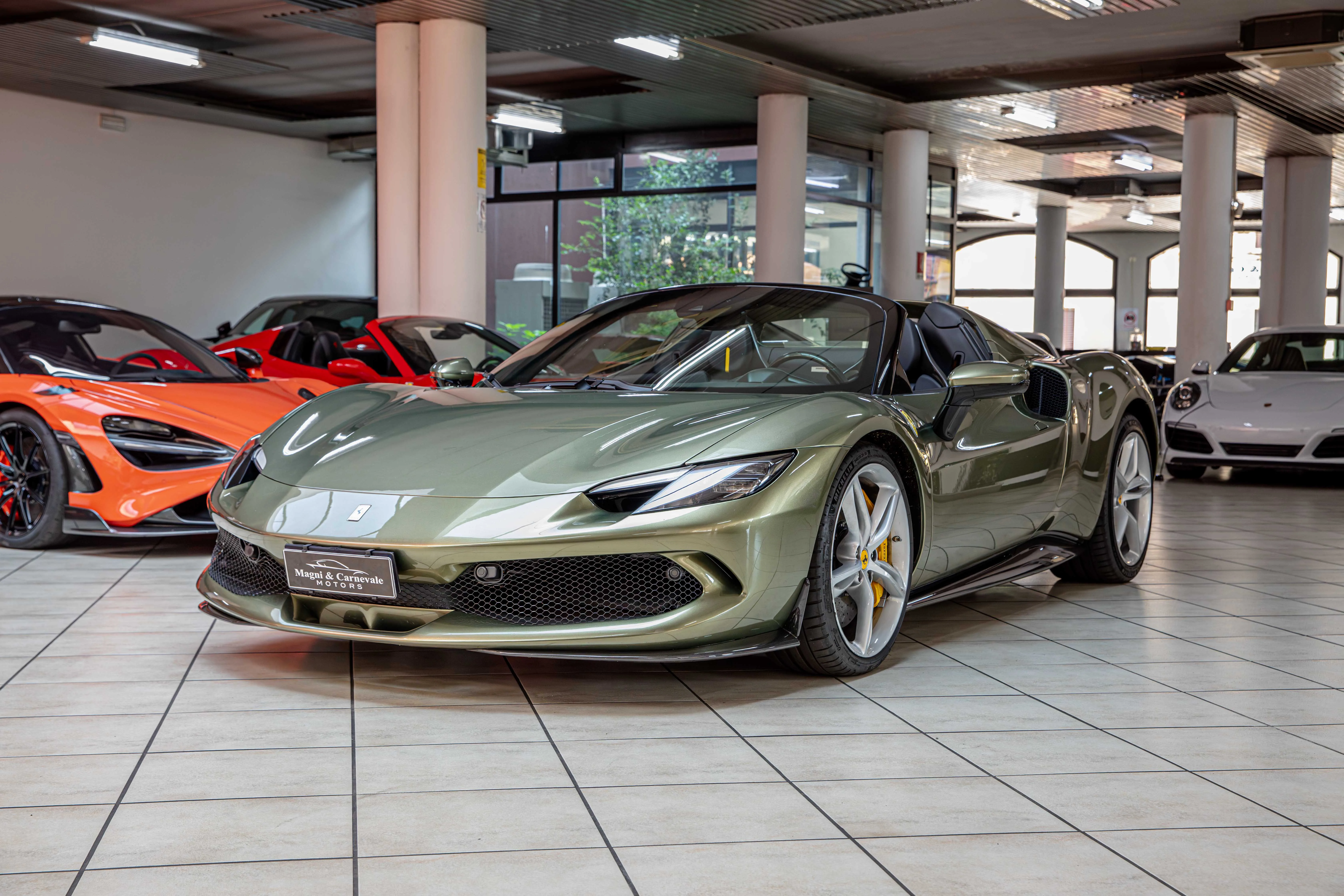 2023 Ferrari 296 GTS, 6/28