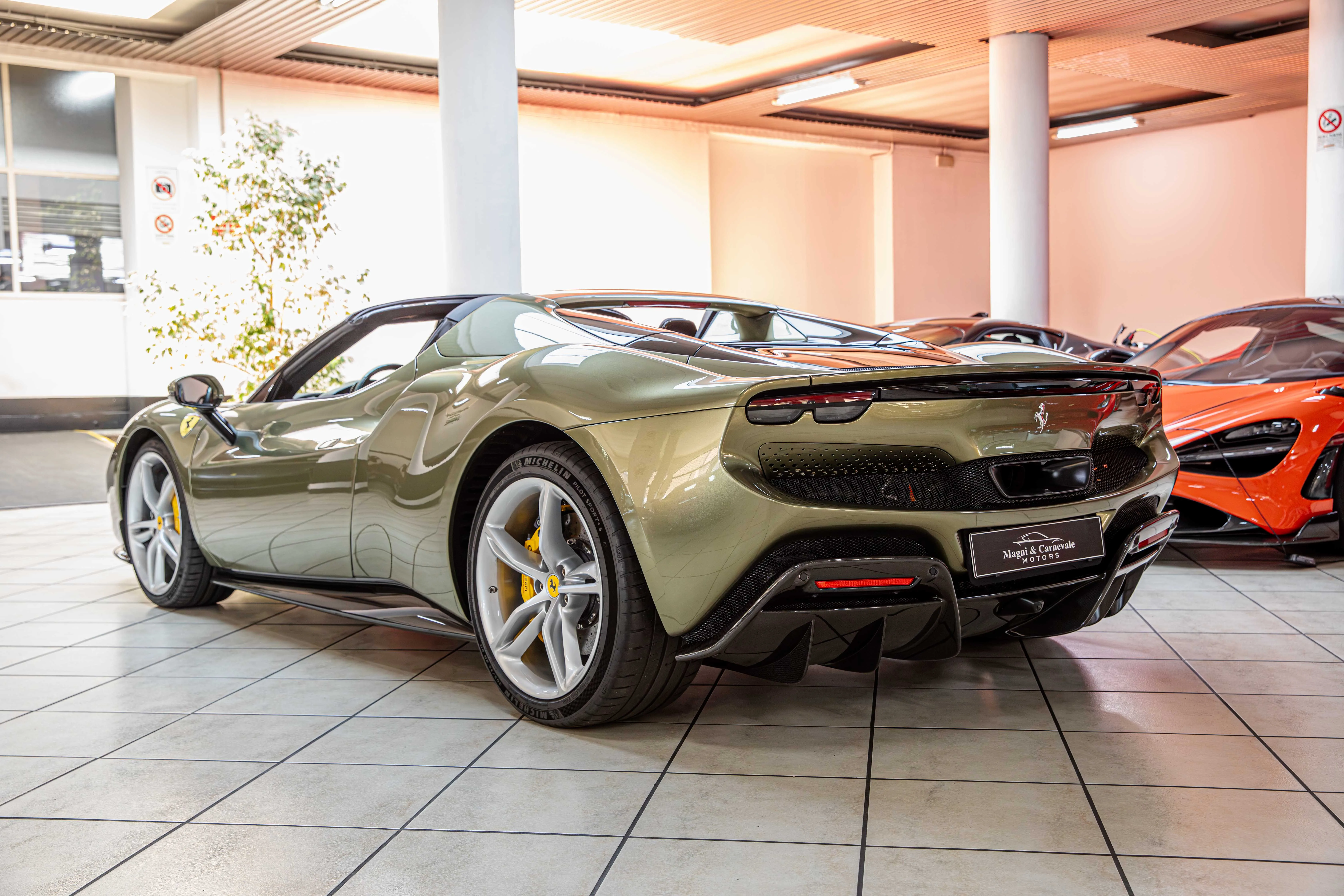 2023 Ferrari 296 GTS, 8/28