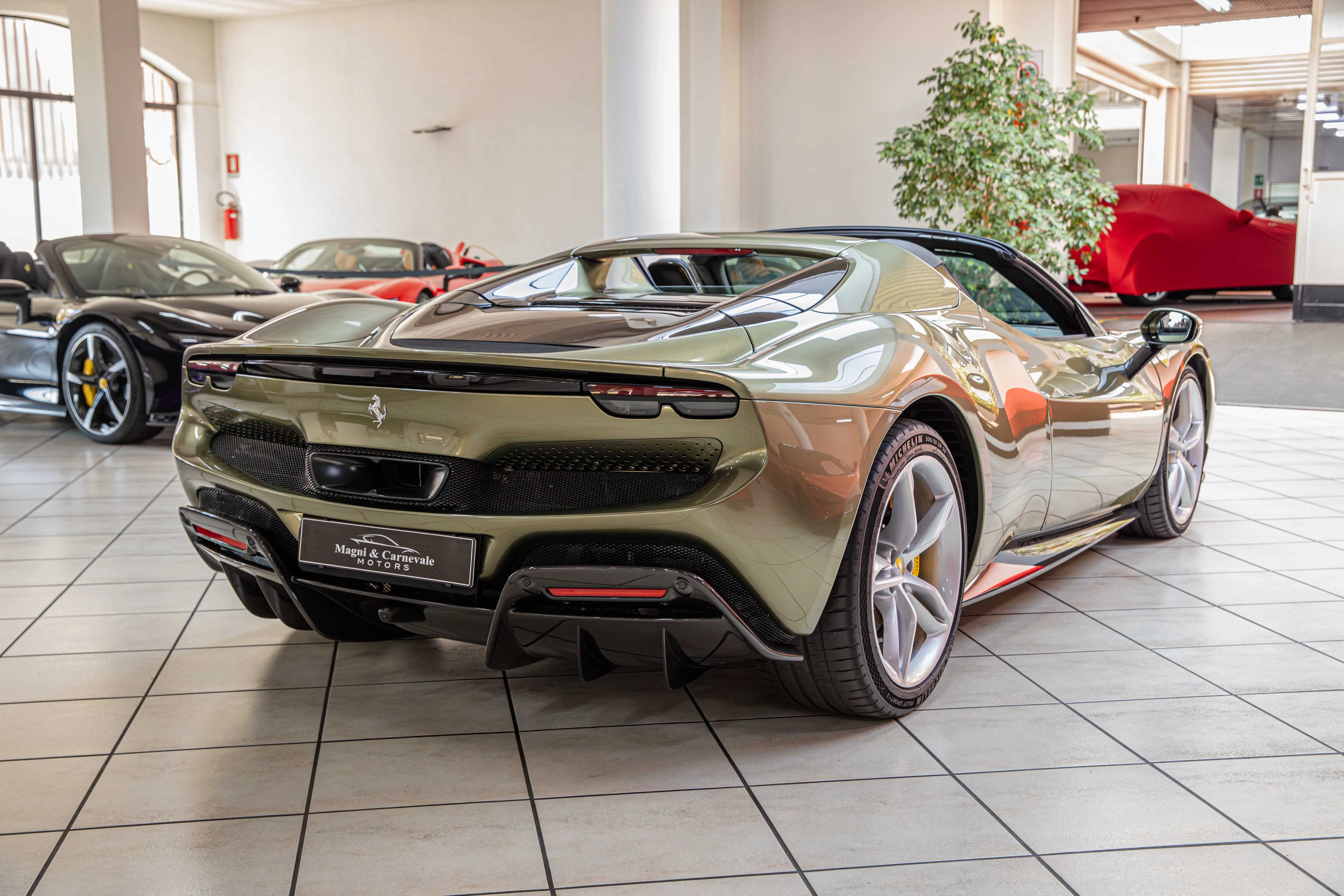 2023 Ferrari 296 GTS, 10/28