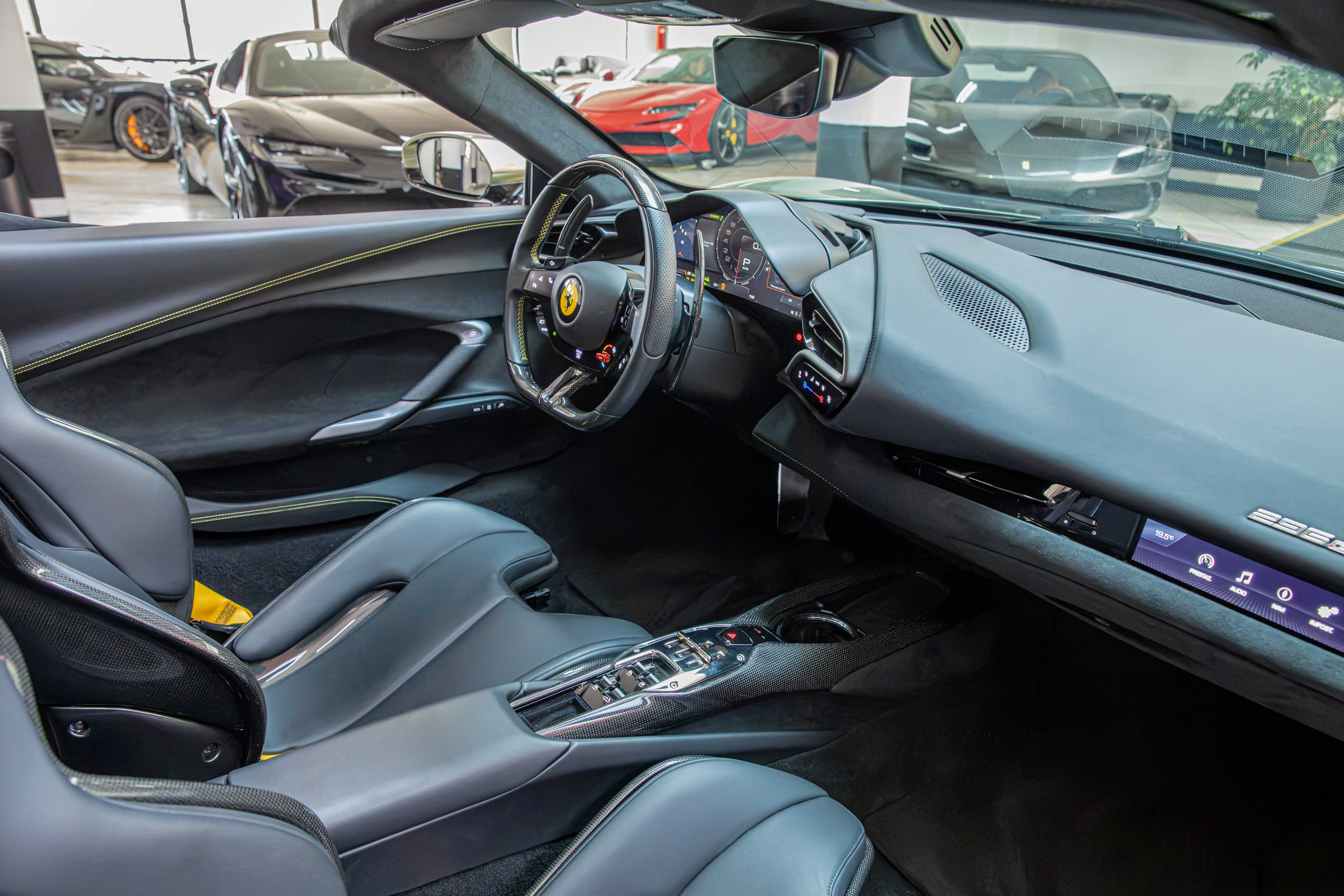 2023 Ferrari 296 GTS, 17/28