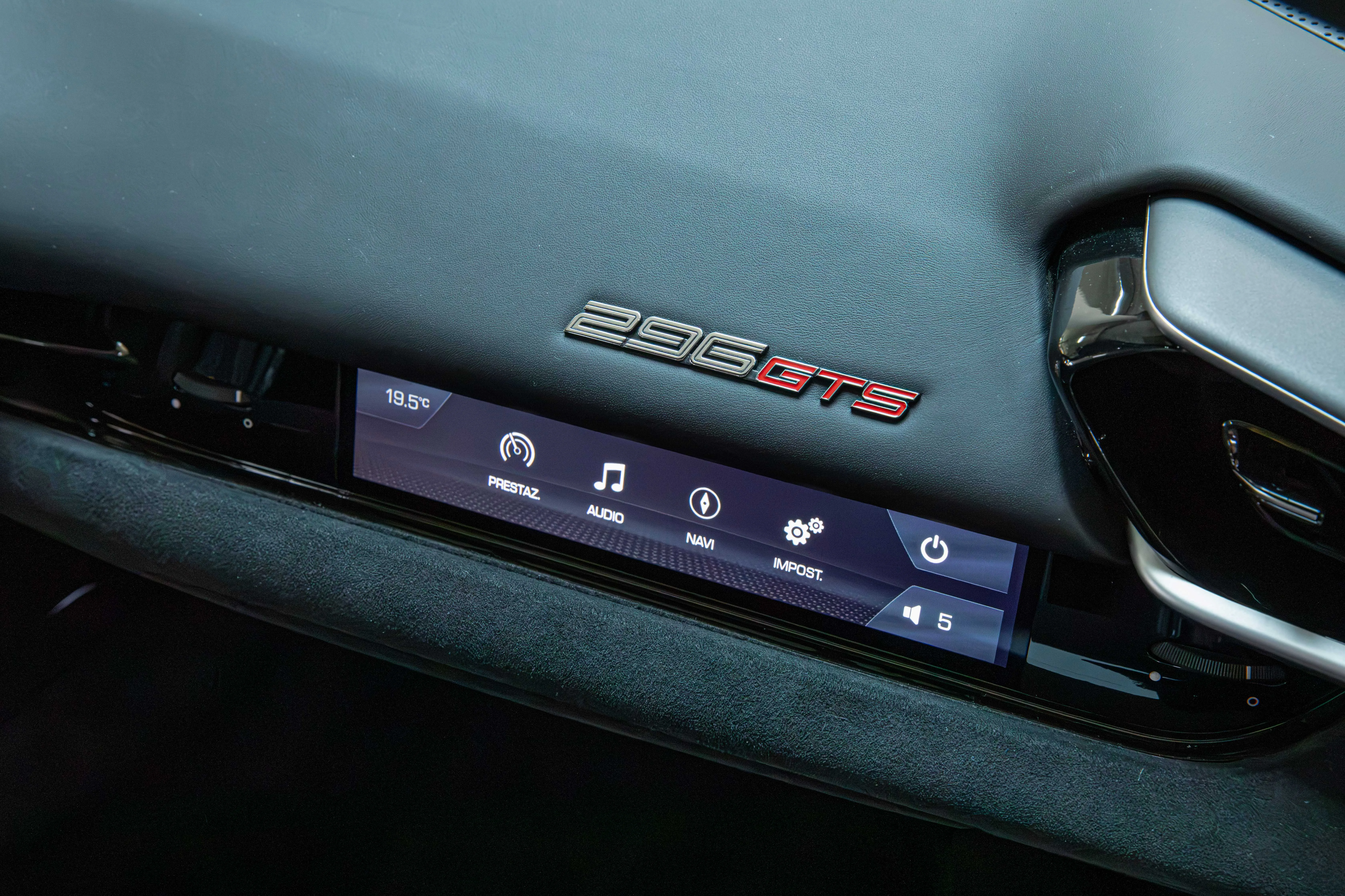 2023 Ferrari 296 GTS, 19/28