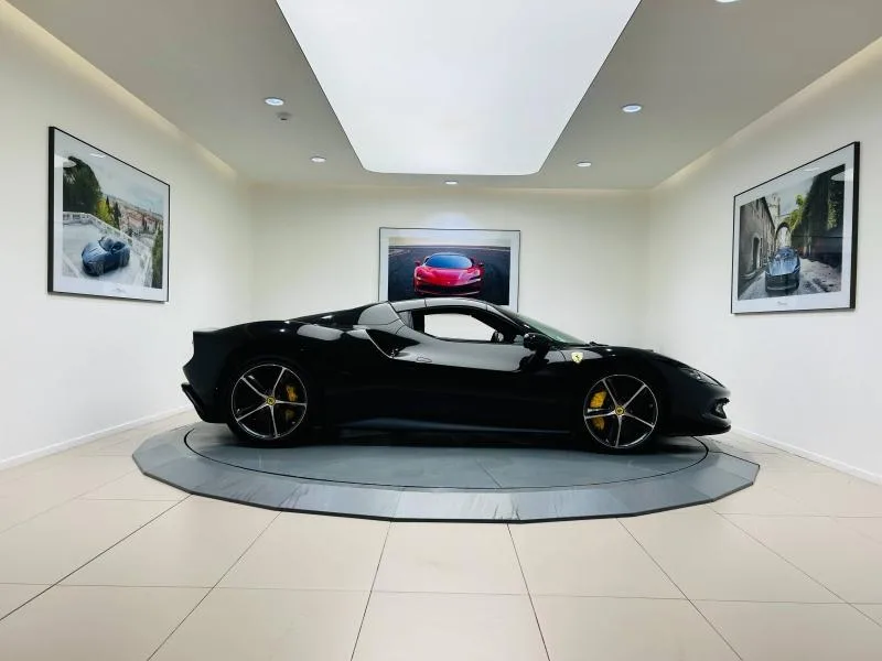 2023 Ferrari 296 GTS, 8/20