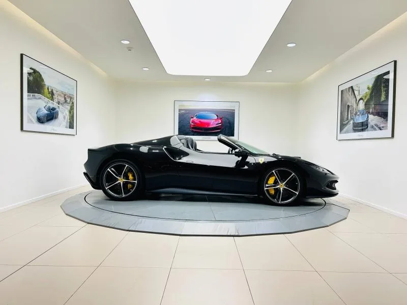 2023 Ferrari 296 GTS, 10/20