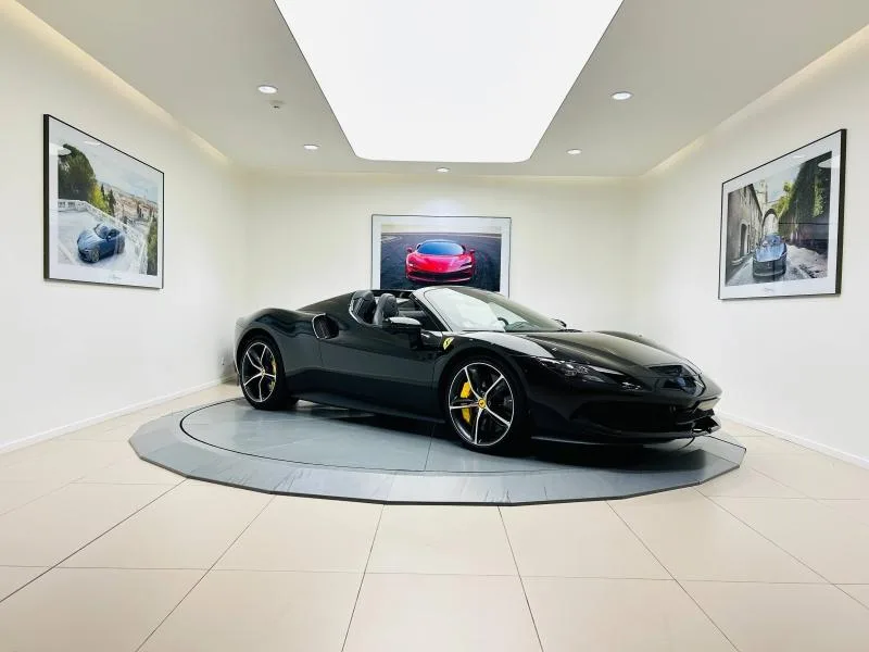2023 Ferrari 296 GTS, 11/20