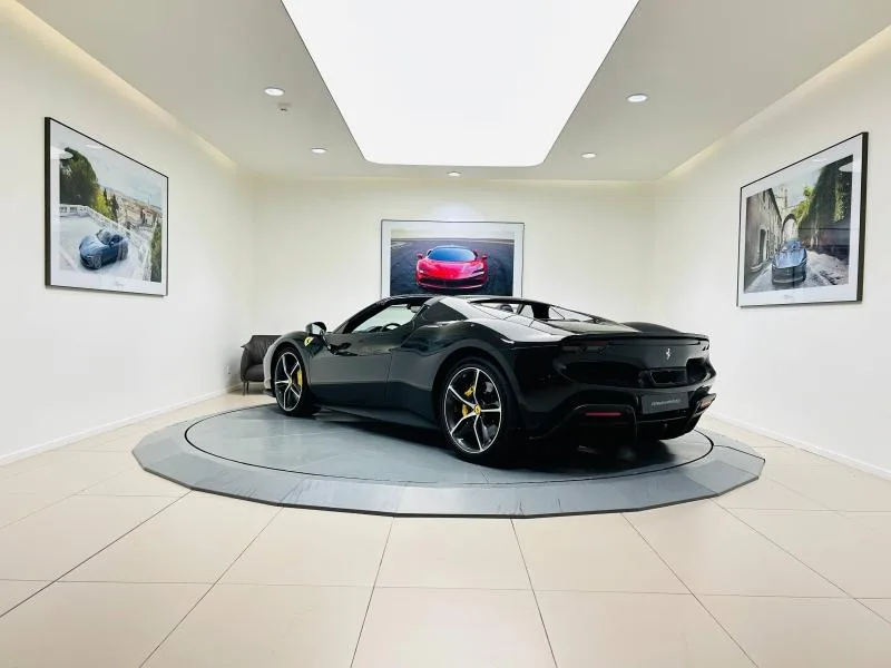 2023 Ferrari 296 GTS, 12/20