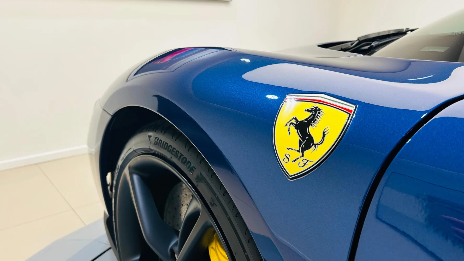 2023 Ferrari 296 GTS, 10/30