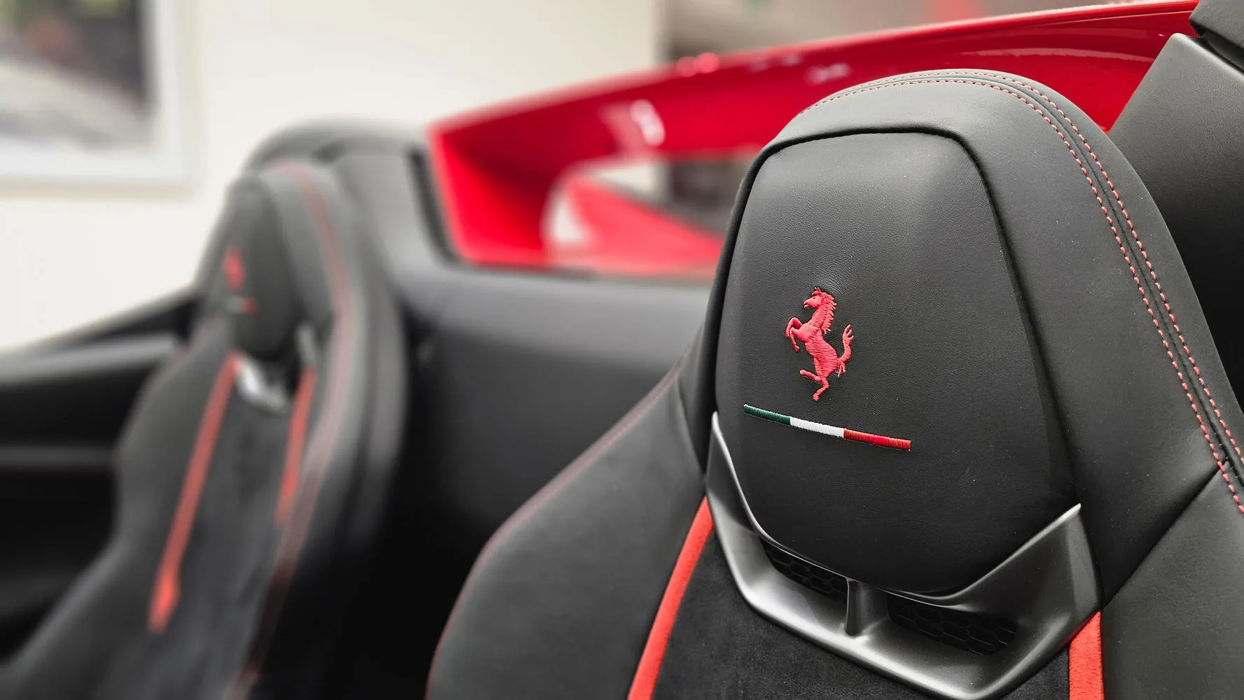 2023 Ferrari 296 GTS, 11/17