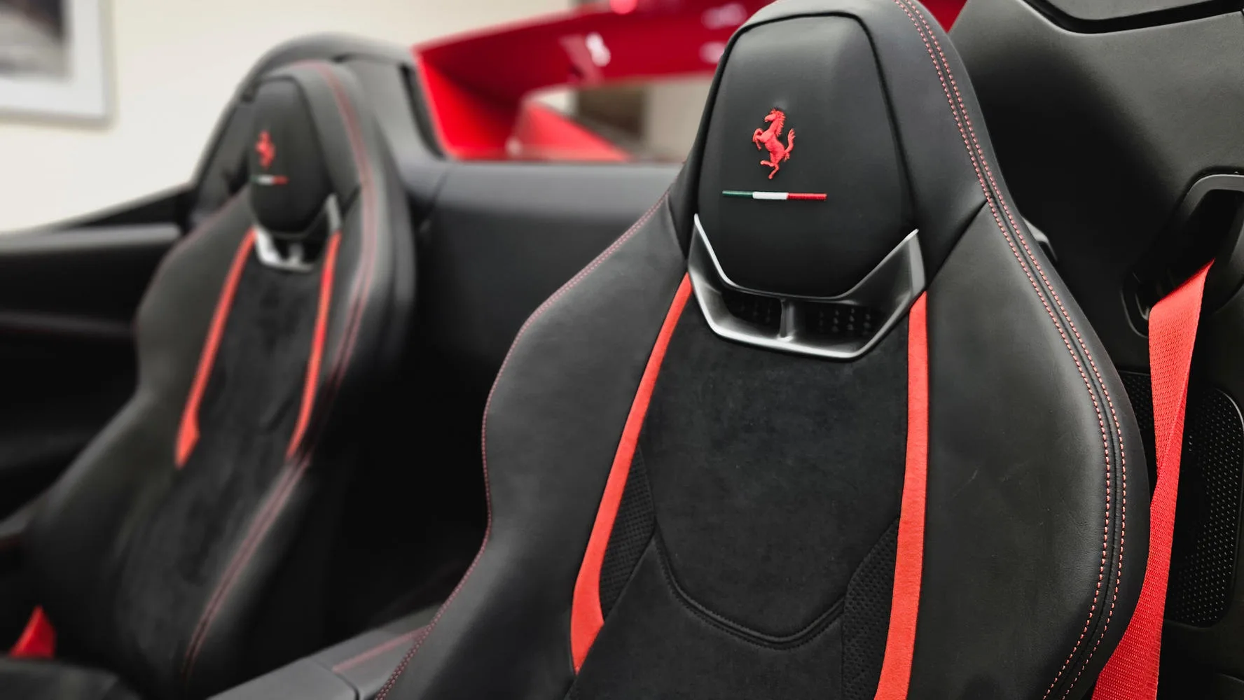 2023 Ferrari 296 GTS, 13/17