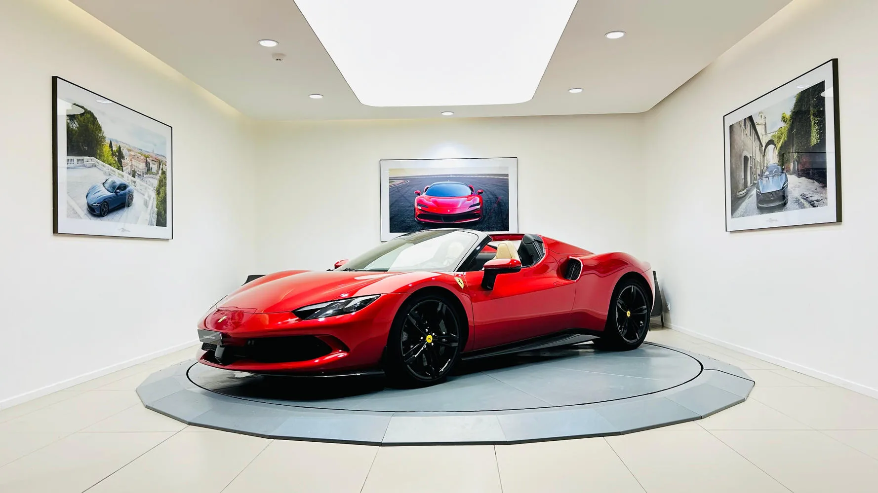 2023 Ferrari 296 GTS, 2/30