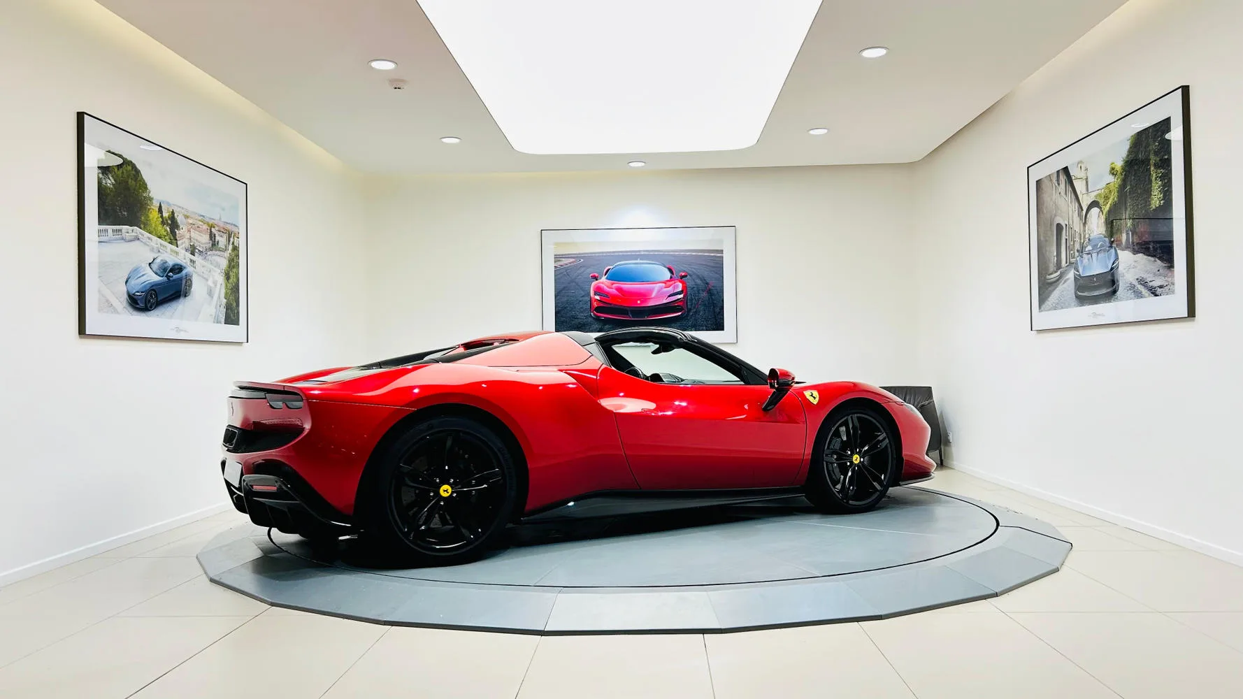 2023 Ferrari 296 GTS, 3/30