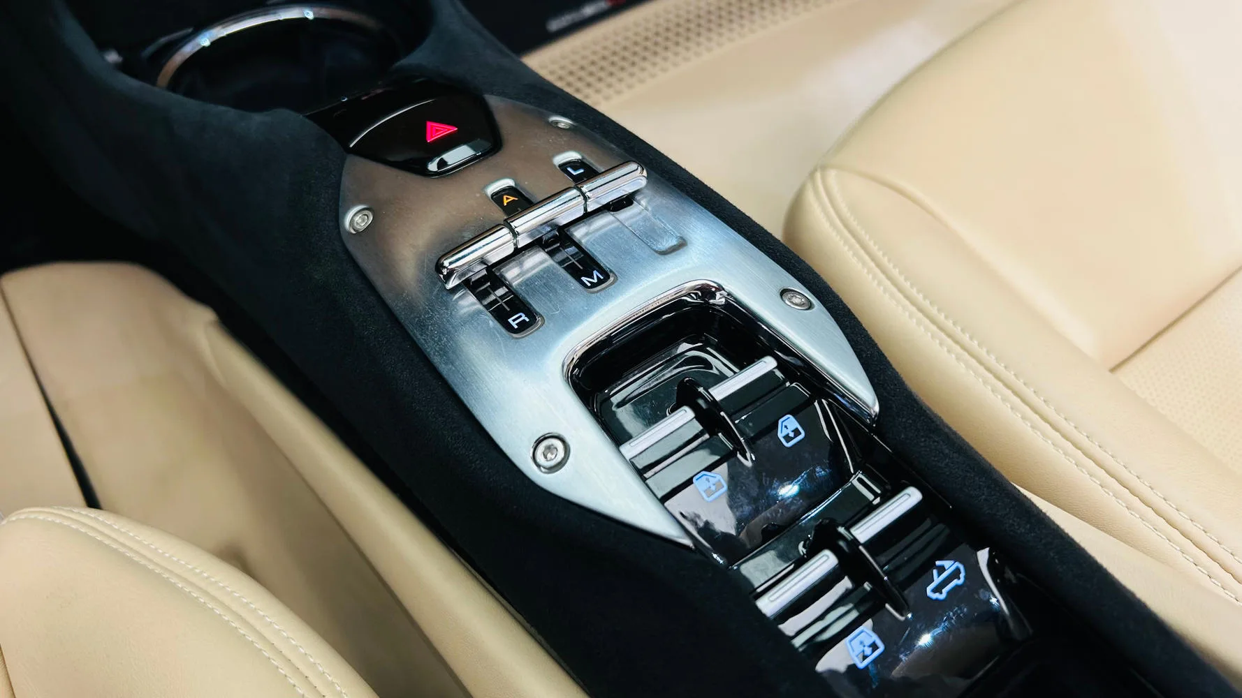 2023 Ferrari 296 GTS, 17/30
