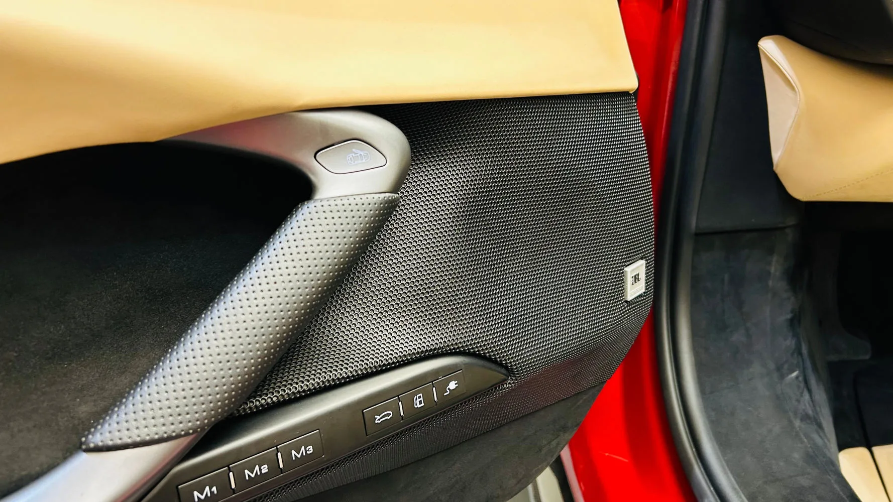 2023 Ferrari 296 GTS, 24/30