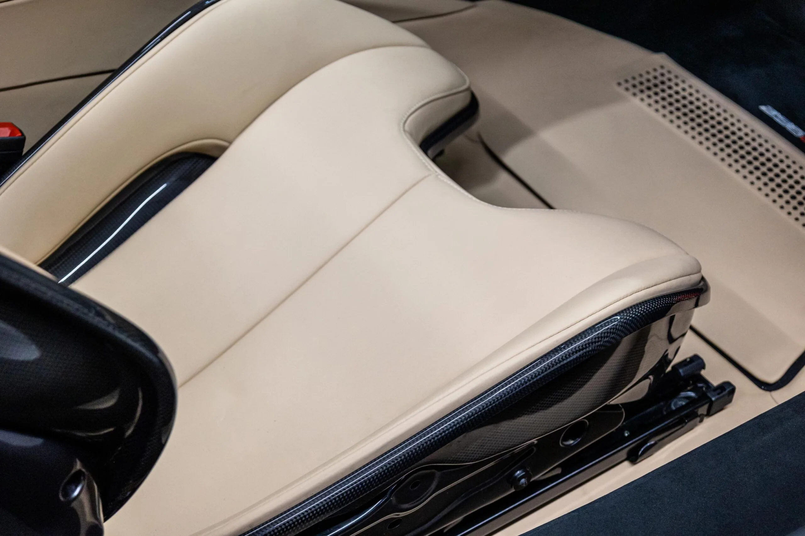 2023 Ferrari 296 GTS, 12/22
