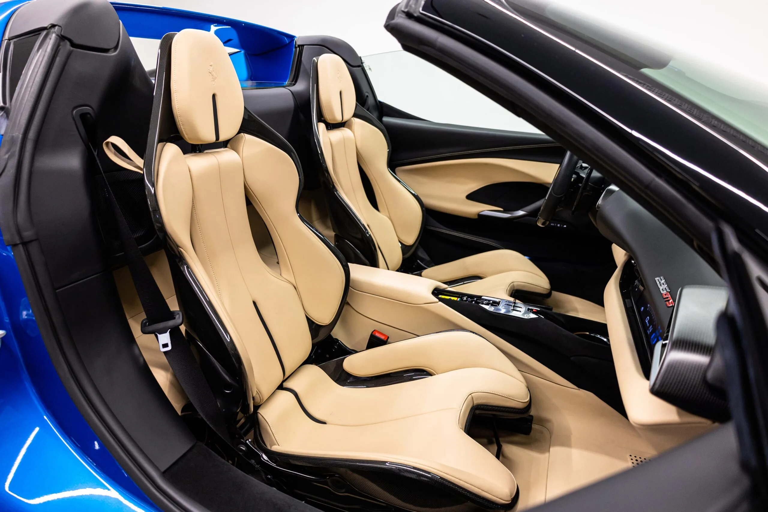 2023 Ferrari 296 GTS, 16/22
