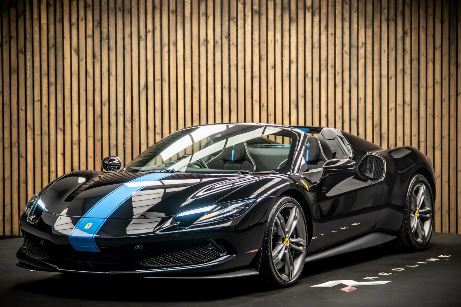 2023 Ferrari 296 GTS angeboten von einem Fachhändler in Knaresborough, Vereinigtes Königreich, Hauptfoto