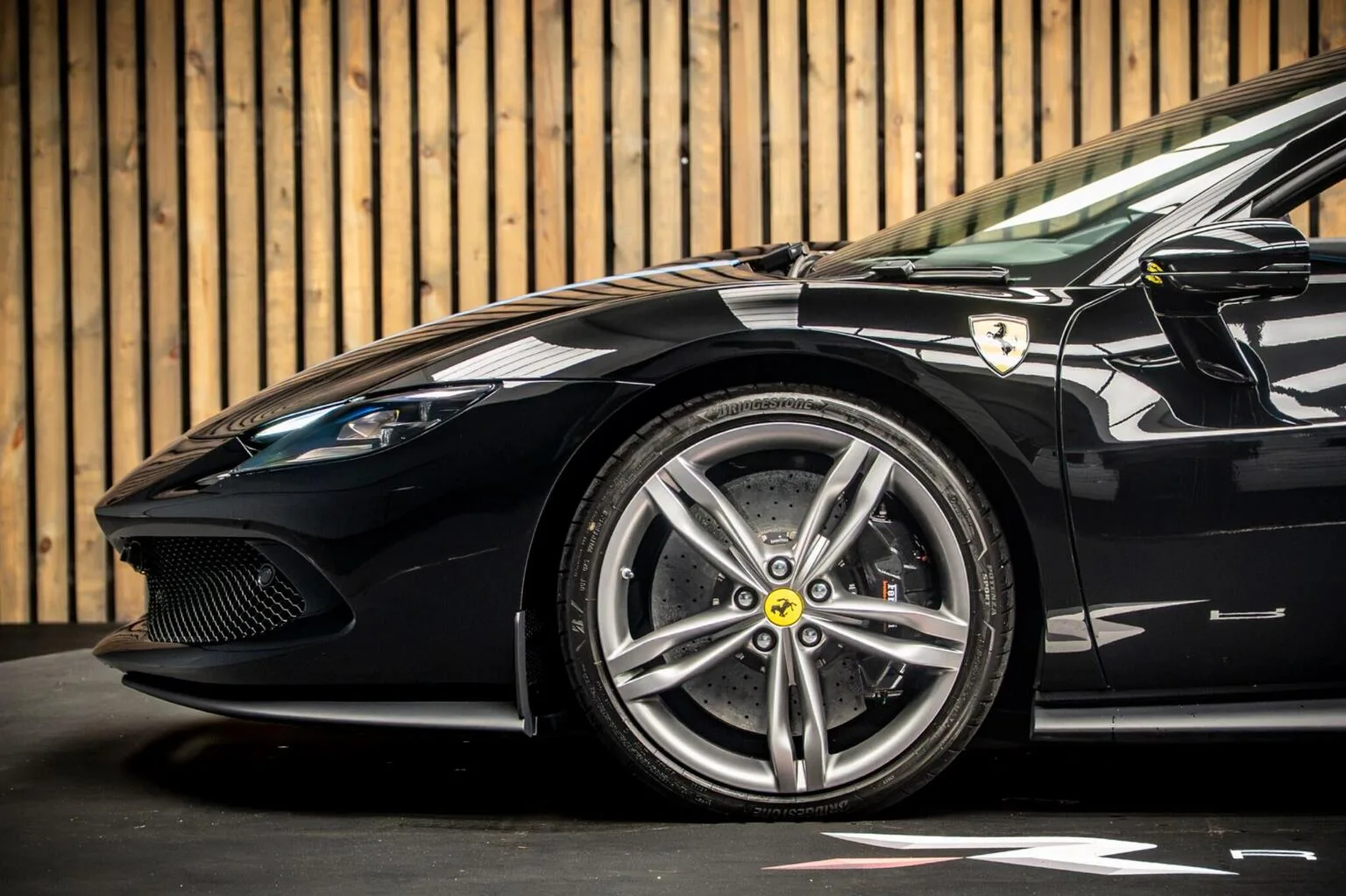 2023 Ferrari 296 GTS, 8/30