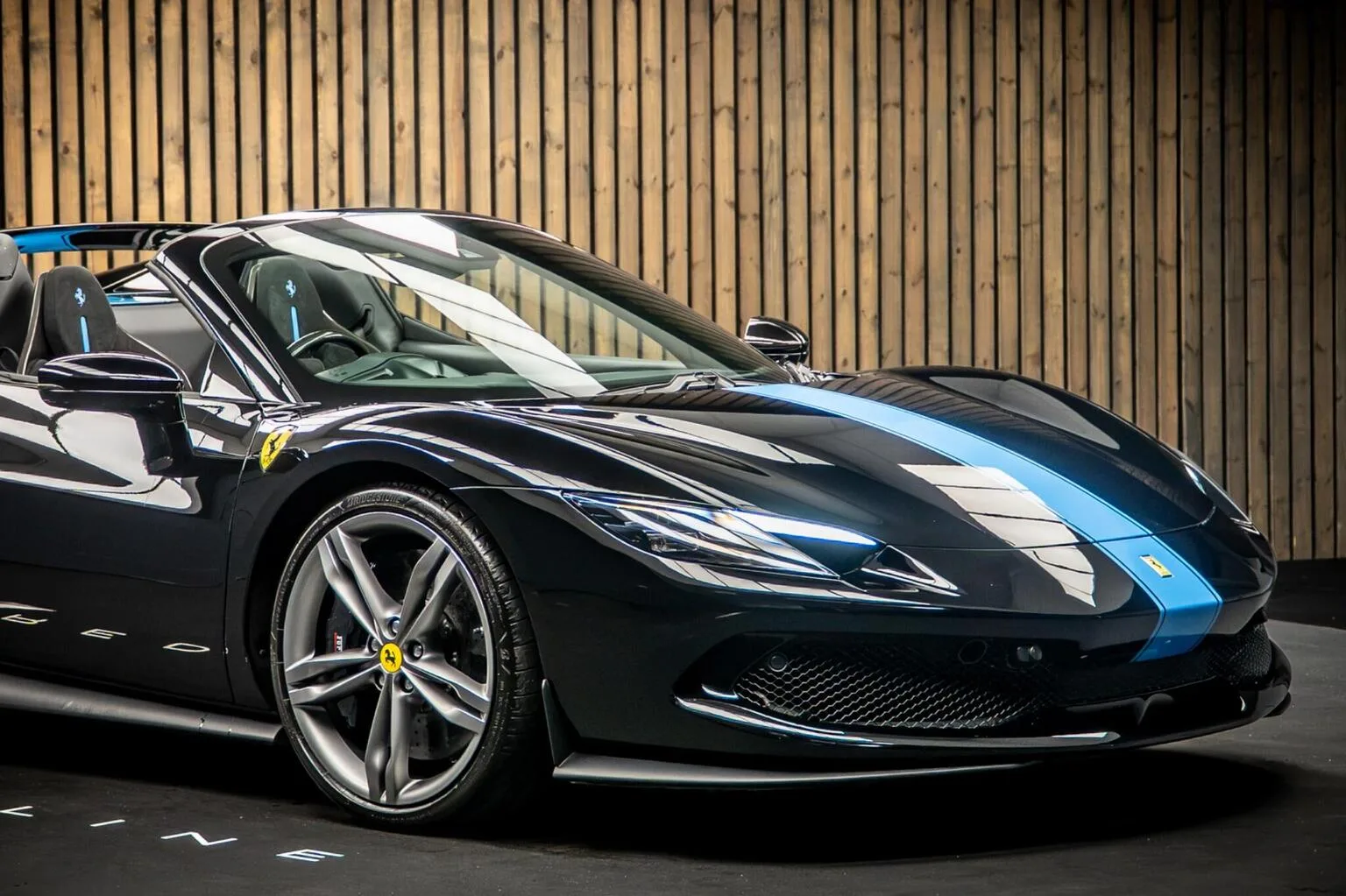2023 Ferrari 296 GTS, 9/30