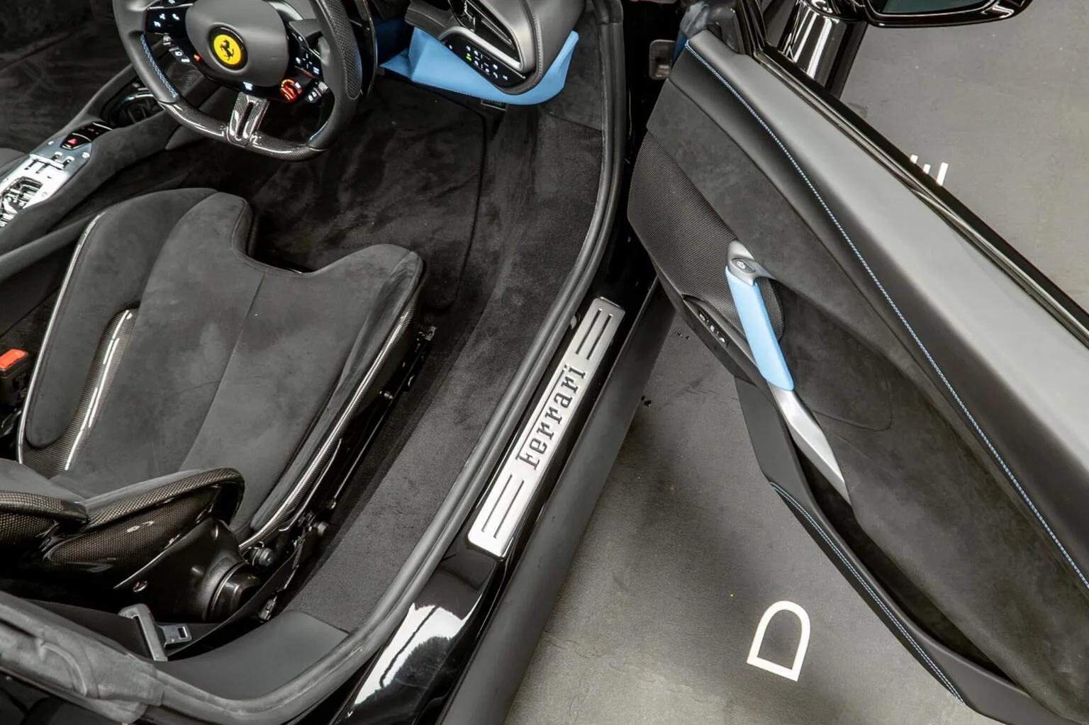 2023 Ferrari 296 GTS, 28/30