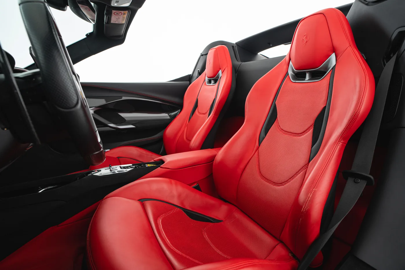 2023 Ferrari 296 GTS angeboten von einem Fachhändler in Vösendorf, Österreich, Foto 6 von 15