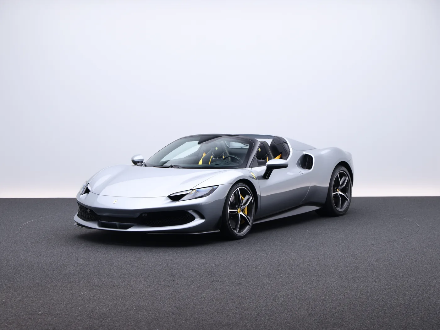 2023 Ferrari 296 GTS offered by a specialist dealer in Frankfurt am Main, Germany, photo 2 of 15