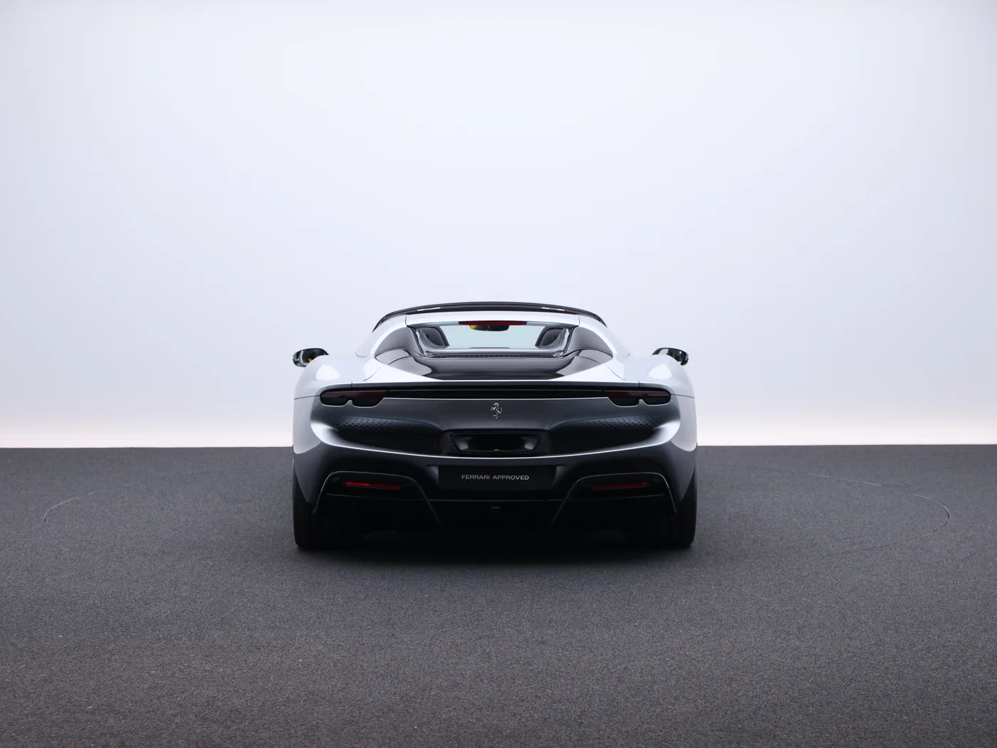 2023 Ferrari 296 GTS offered by a specialist dealer in Frankfurt am Main, Germany, photo 4 of 15