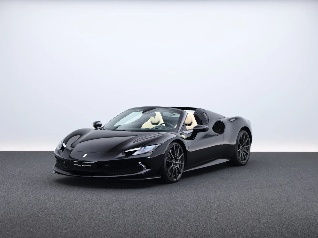 2023 Ferrari 296 GTS proposée par un concessionnaire spécialisé à Frankfurt am Main, Allemagne, photo principale