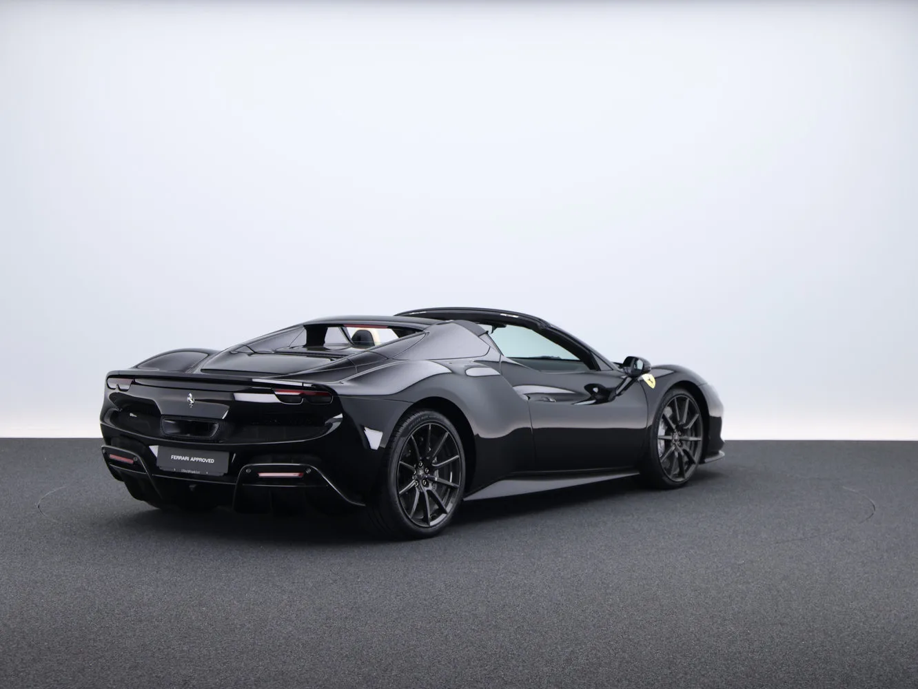 2023 Ferrari 296 GTS, 3/29