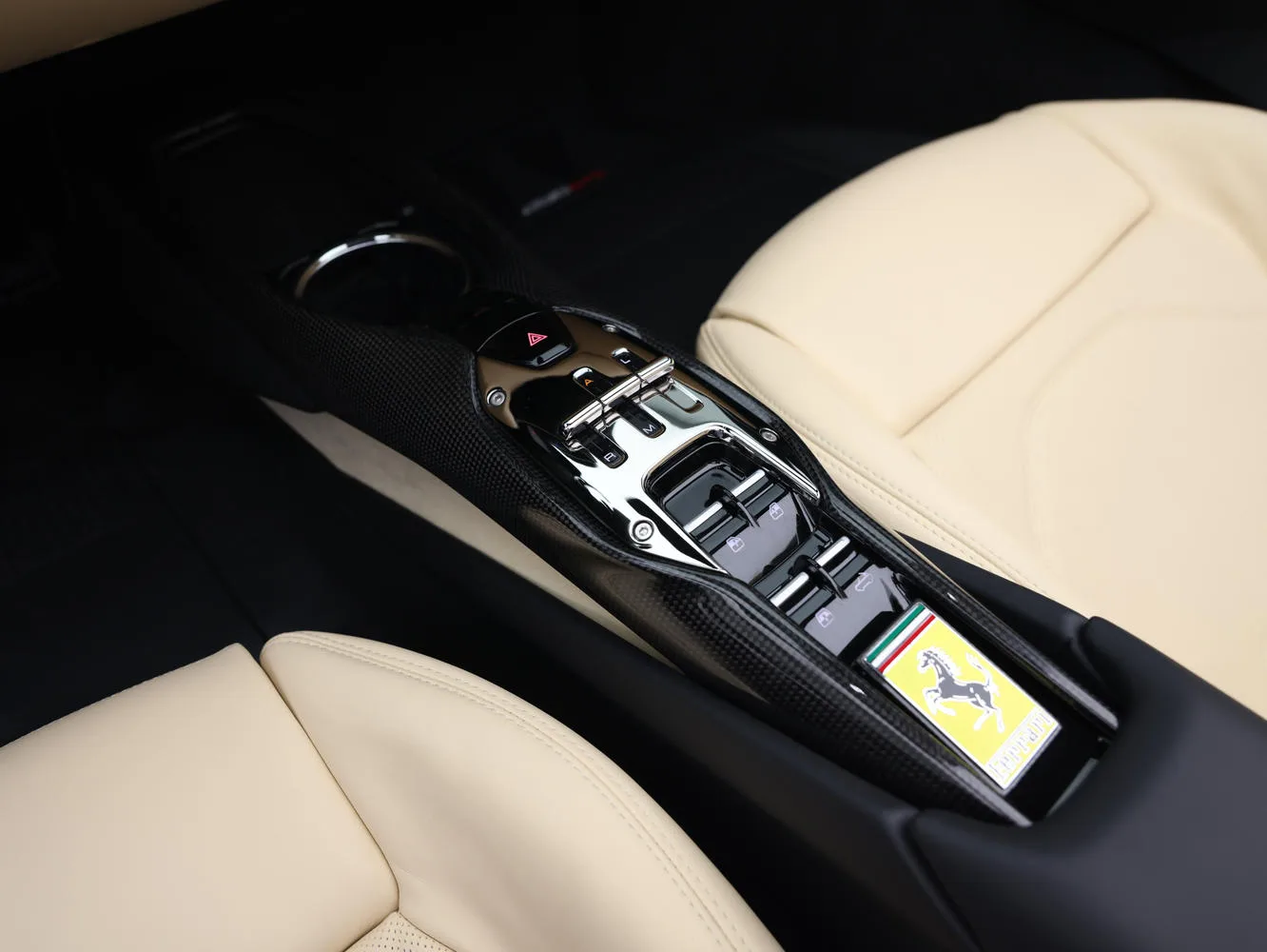 2023 Ferrari 296 GTS, 16/29