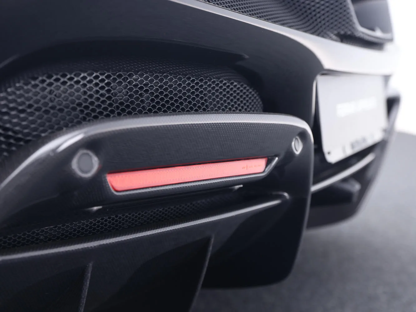 2023 Ferrari 296 GTS, 26/29